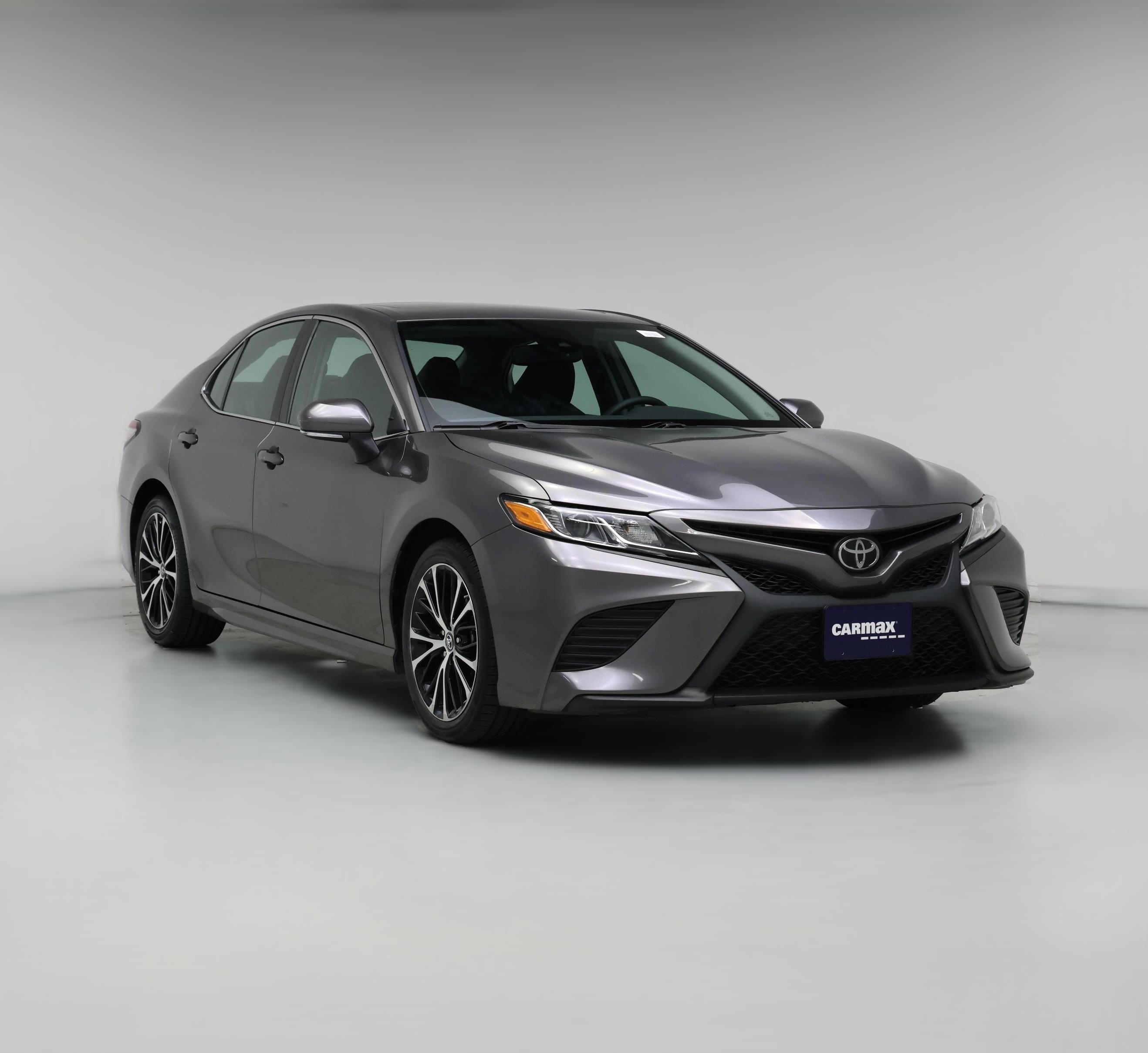 Thumbnail: 2019 Toyota Camry - 1
