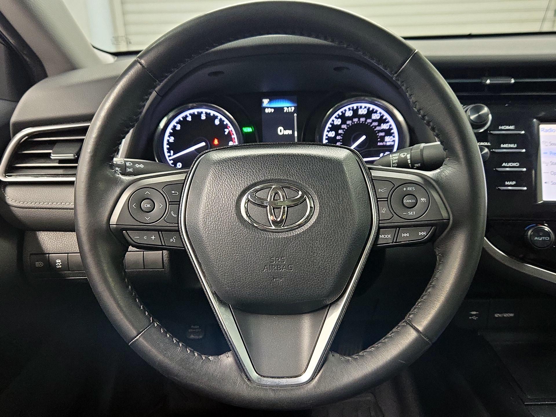 Thumbnail: 2019 Toyota Camry - 10