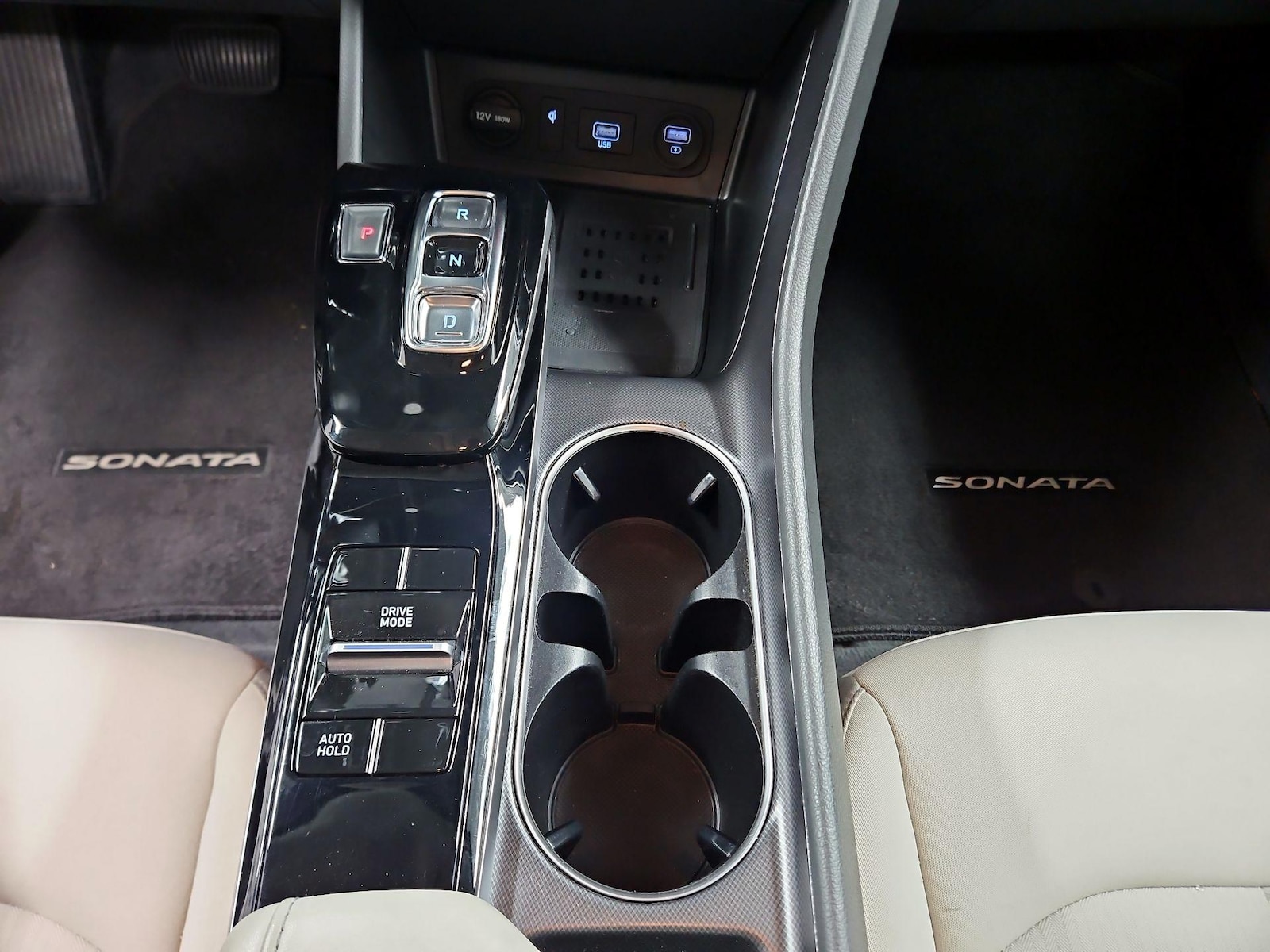 2022 Hyundai Sonata Hybrid SEL - Photo 18
