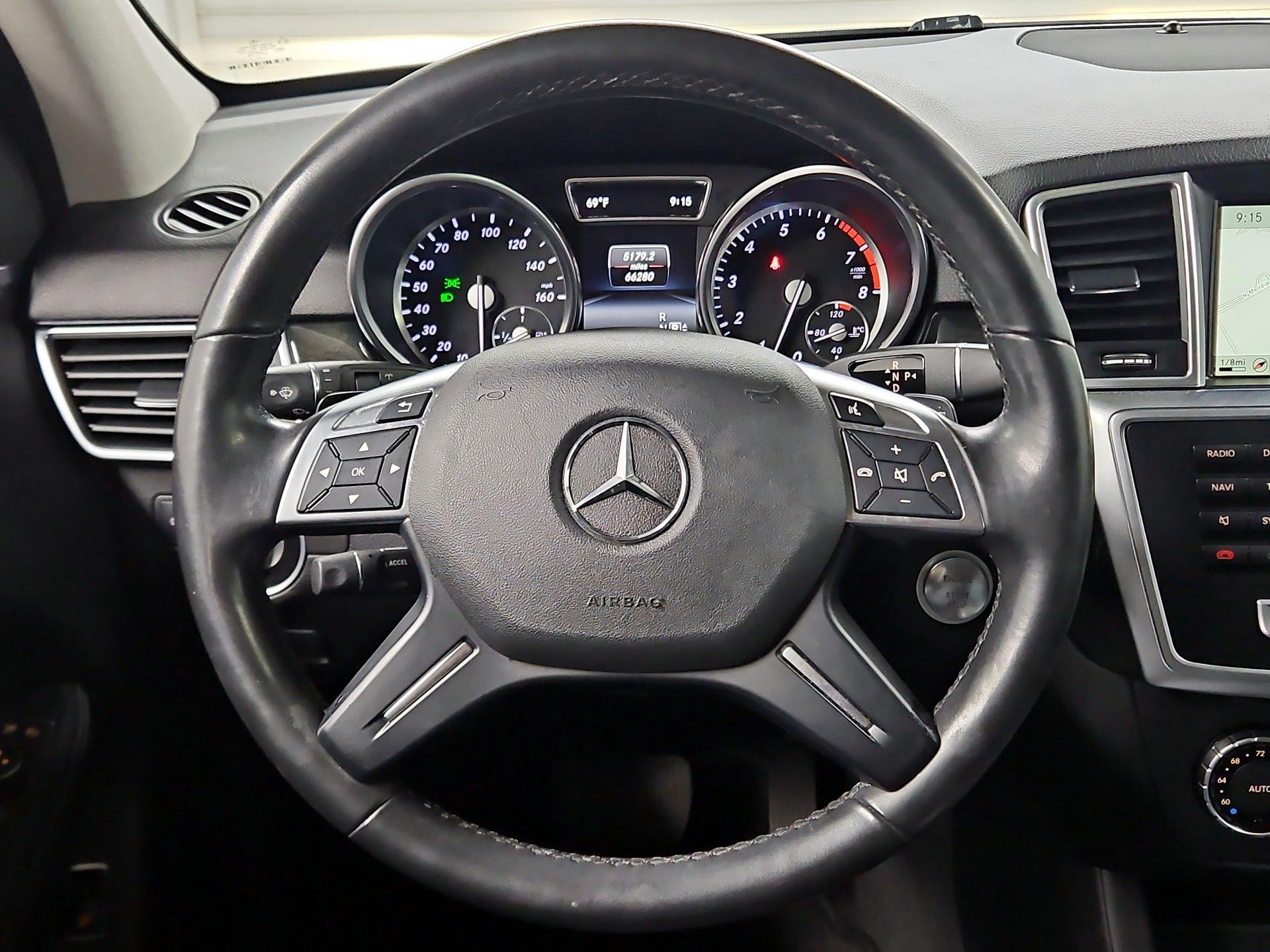 Thumbnail: 2015 Mercedes-Benz M-Class - 10