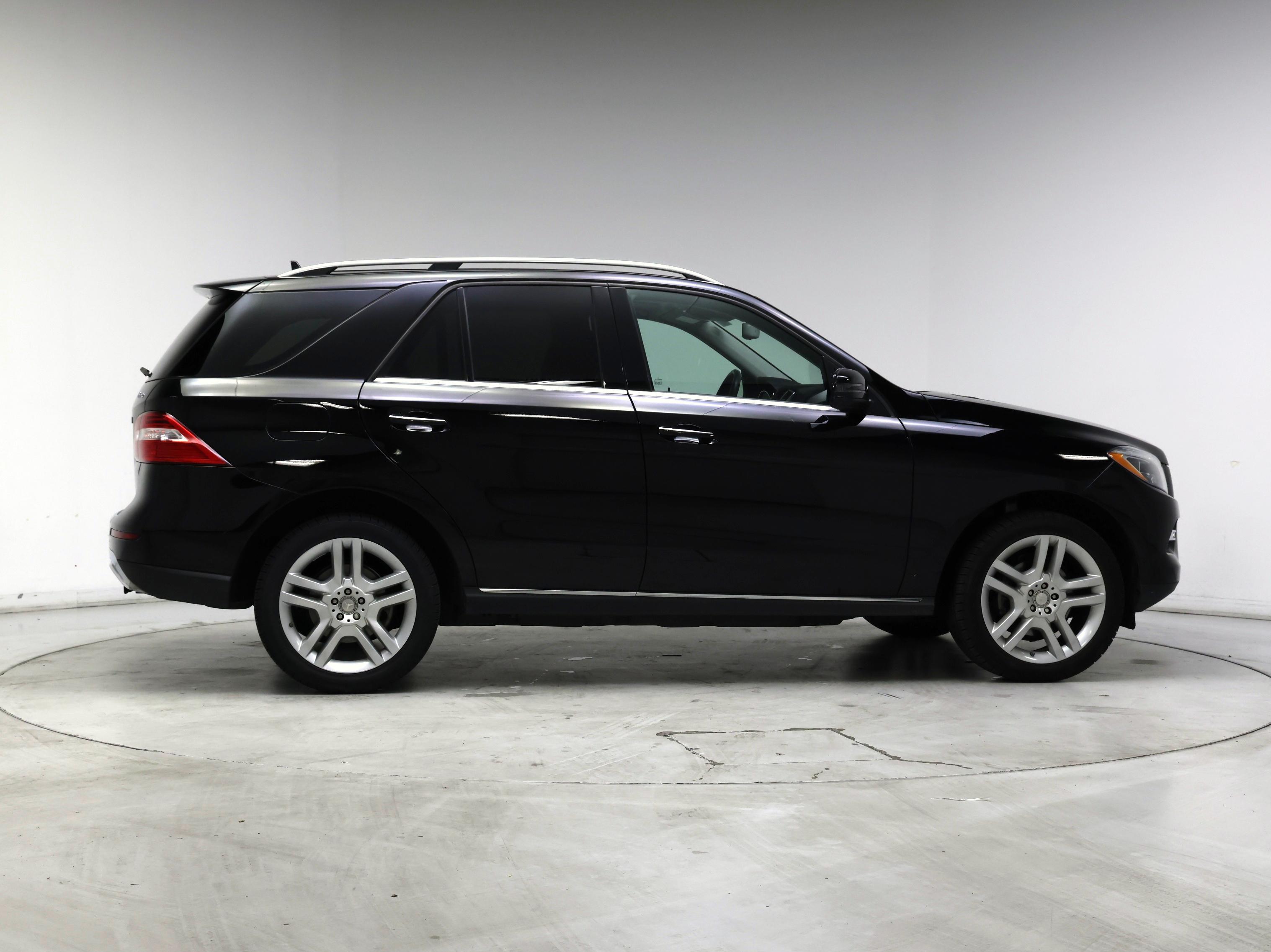 Thumbnail: 2015 Mercedes-Benz M-Class - 7