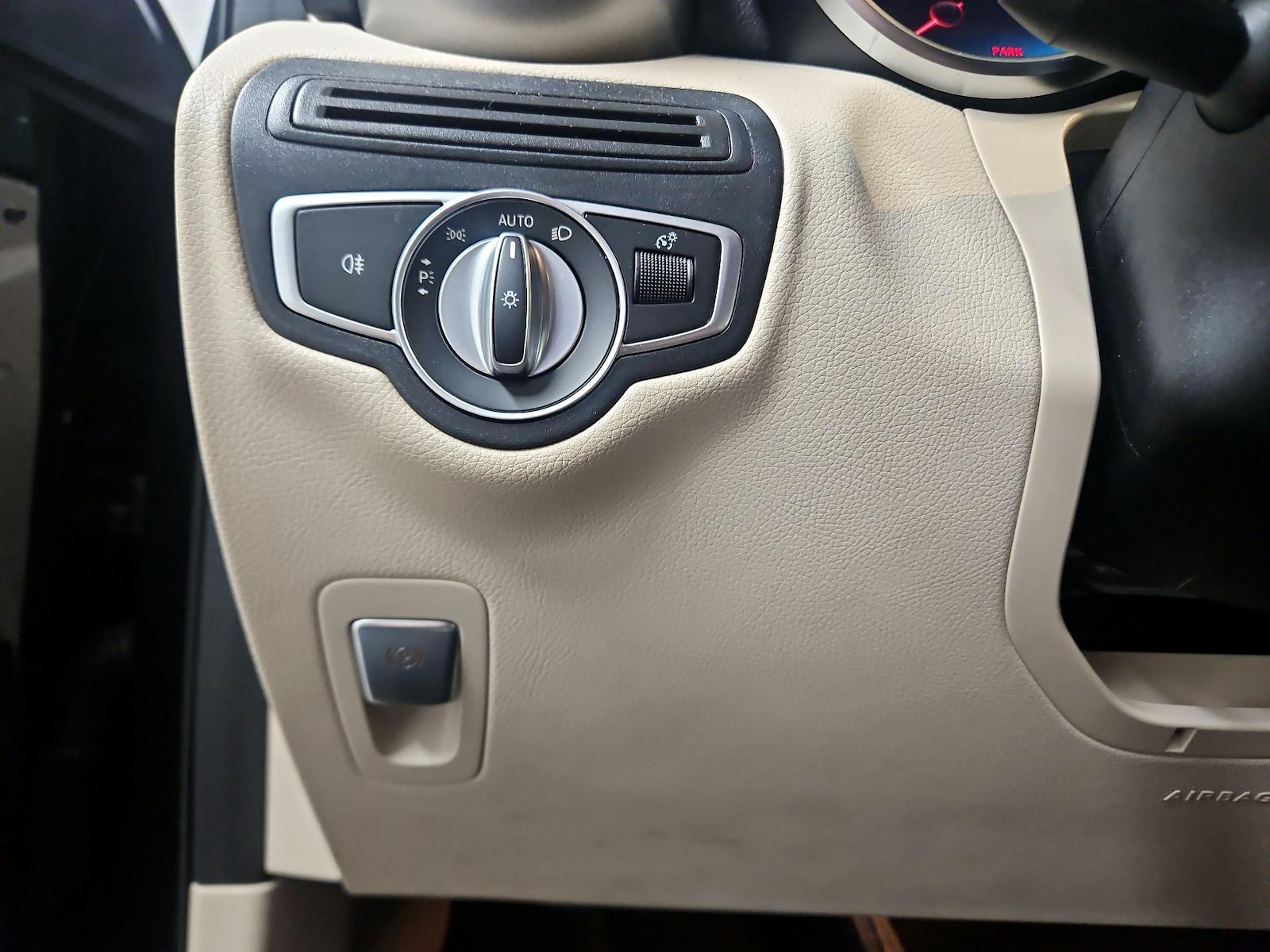 2020 Mercedes-Benz GLC GLC300 - Photo 14