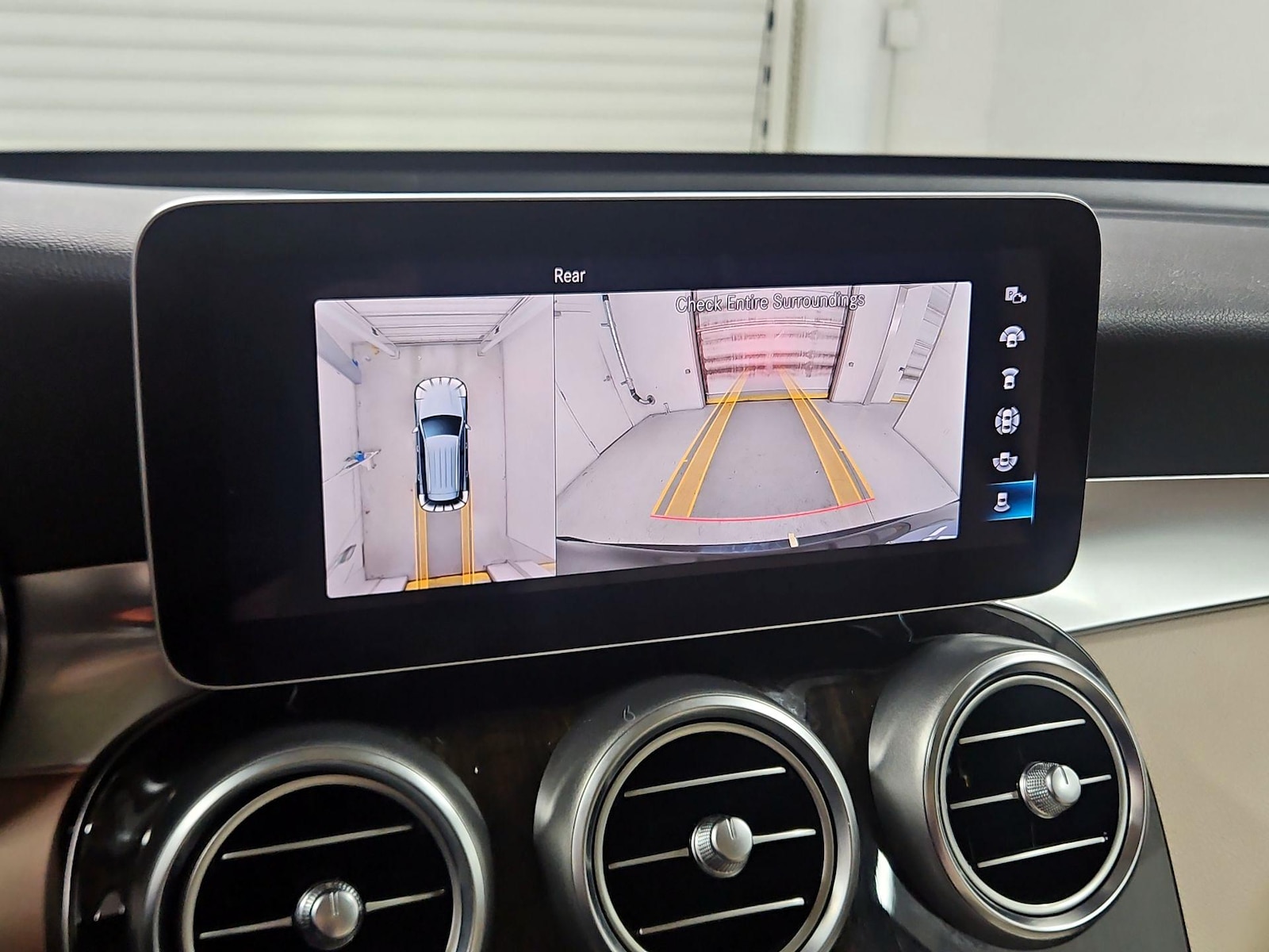 2020 Mercedes-Benz GLC GLC300 - Photo 16