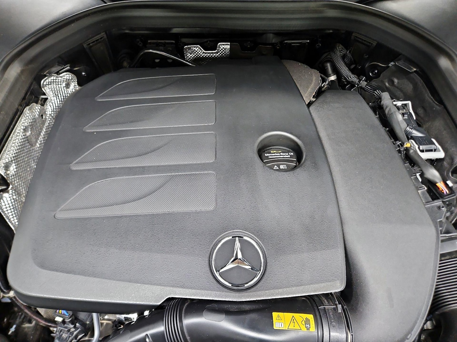 2022 Mercedes-Benz GLC GLC300 - Photo 23