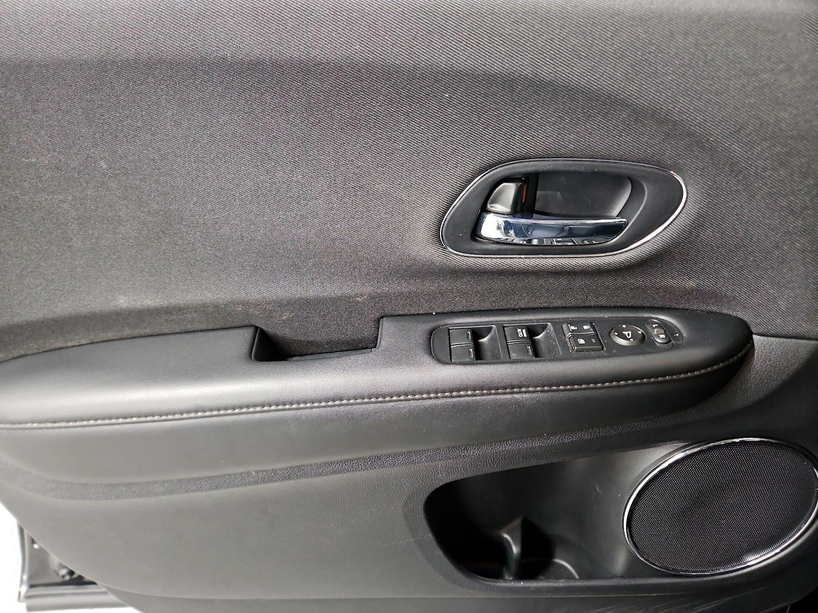 2021 Honda HR-V EX - Photo 13