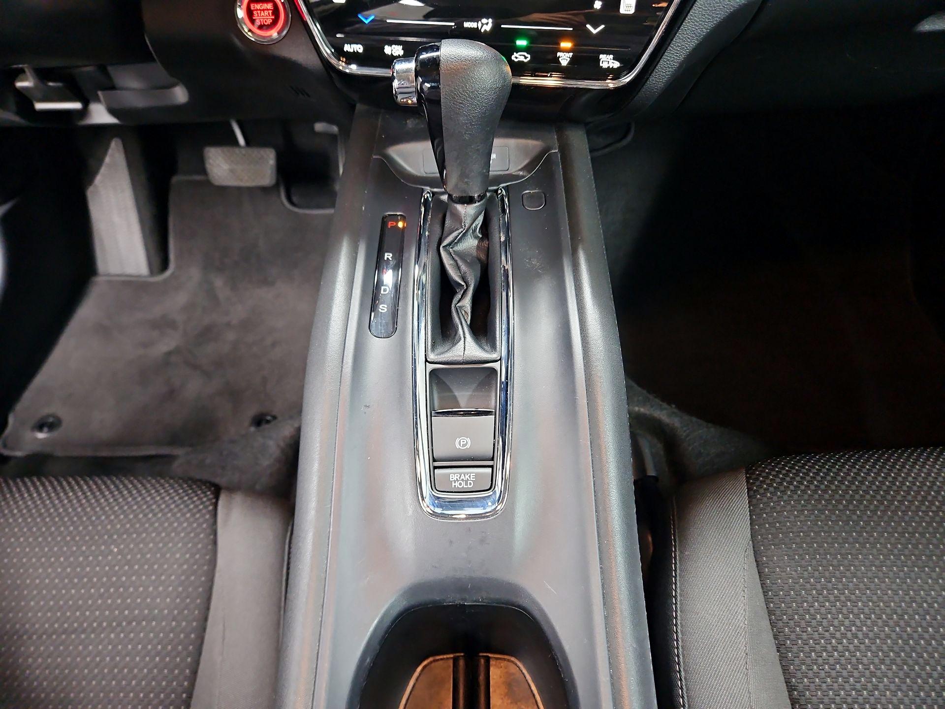 Thumbnail: 2021 Honda HR-V - 17