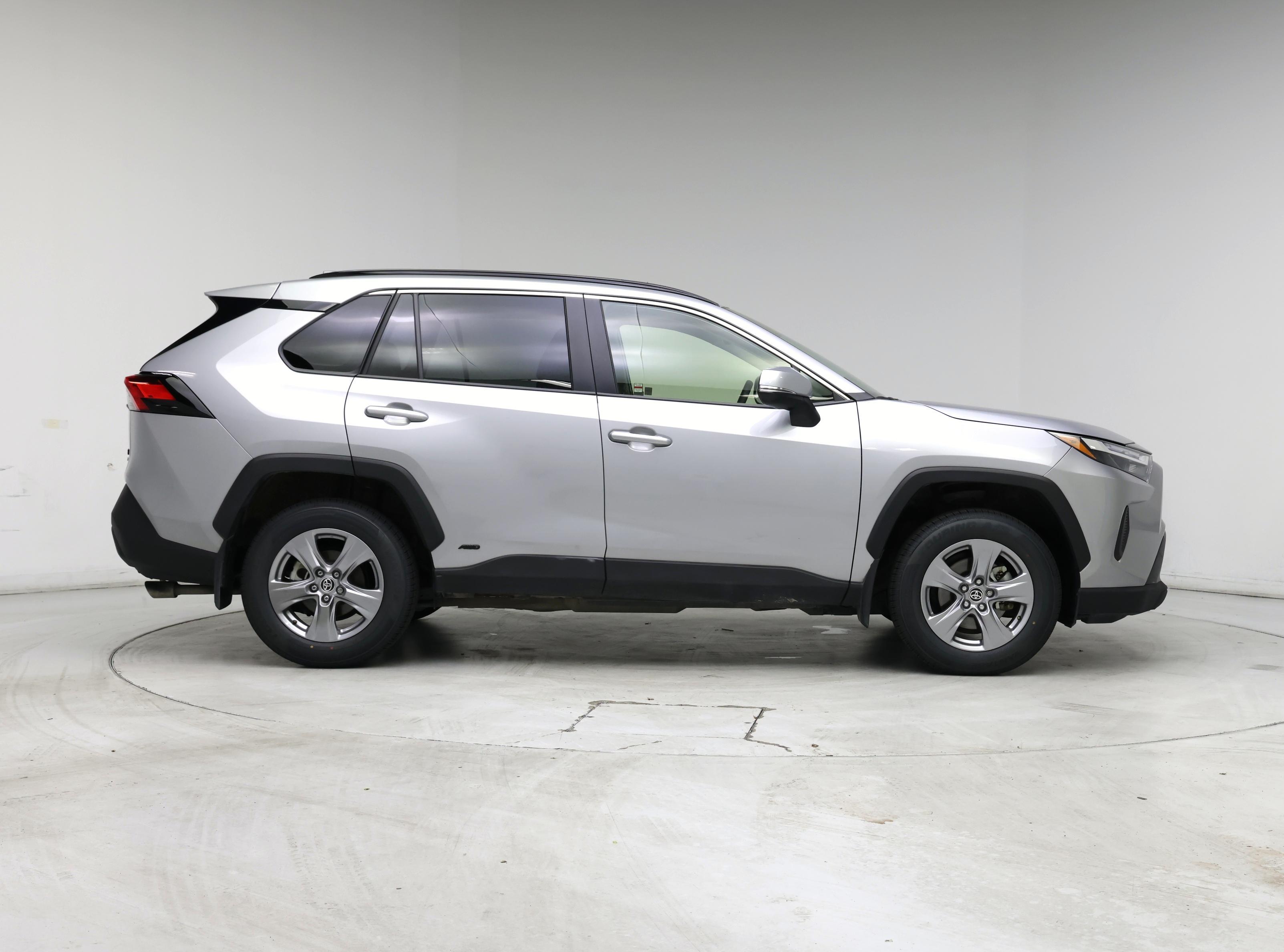 Thumbnail: 2025 Toyota RAV4 - 7