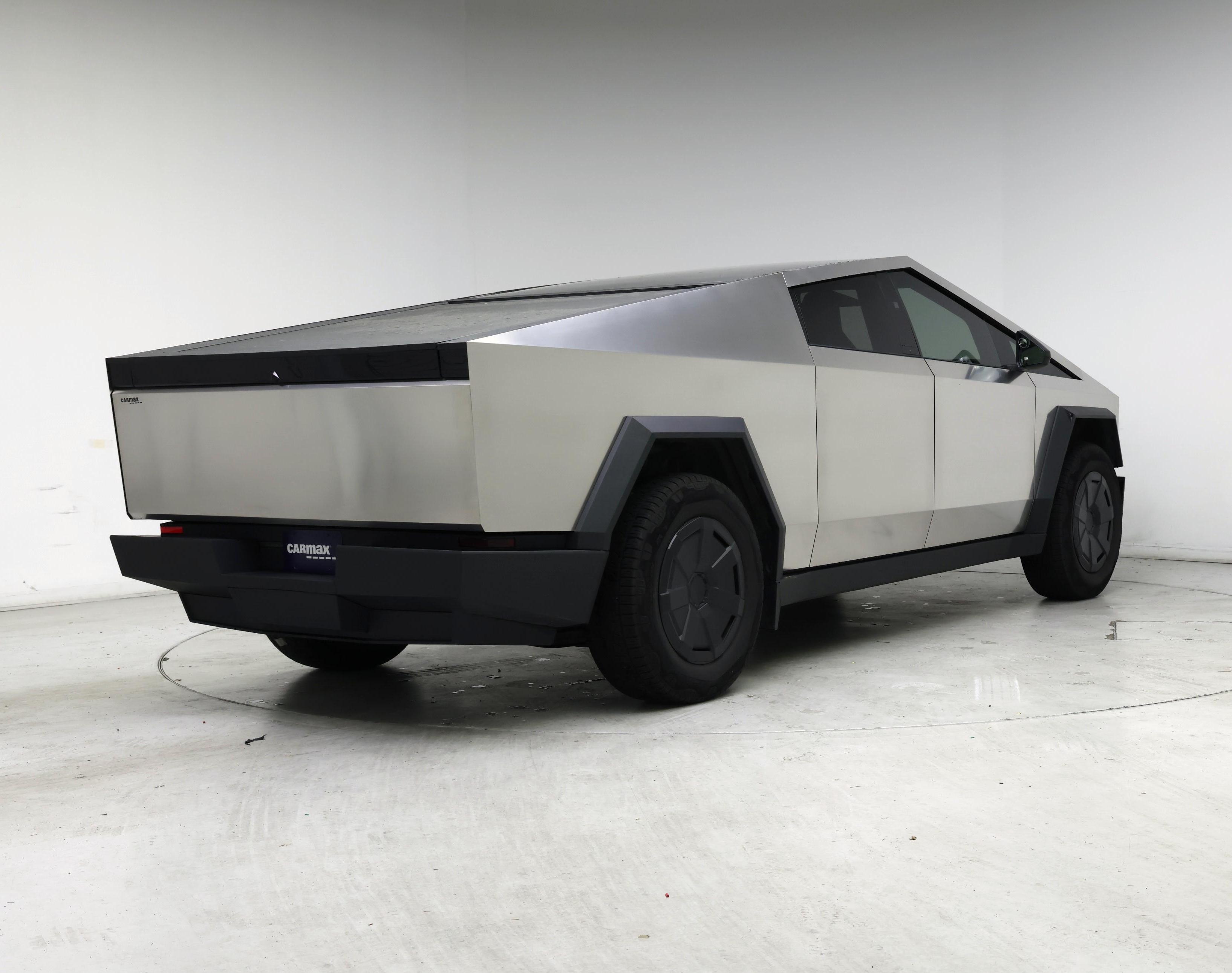 Thumbnail: 2024 Tesla Cybertruck - 8