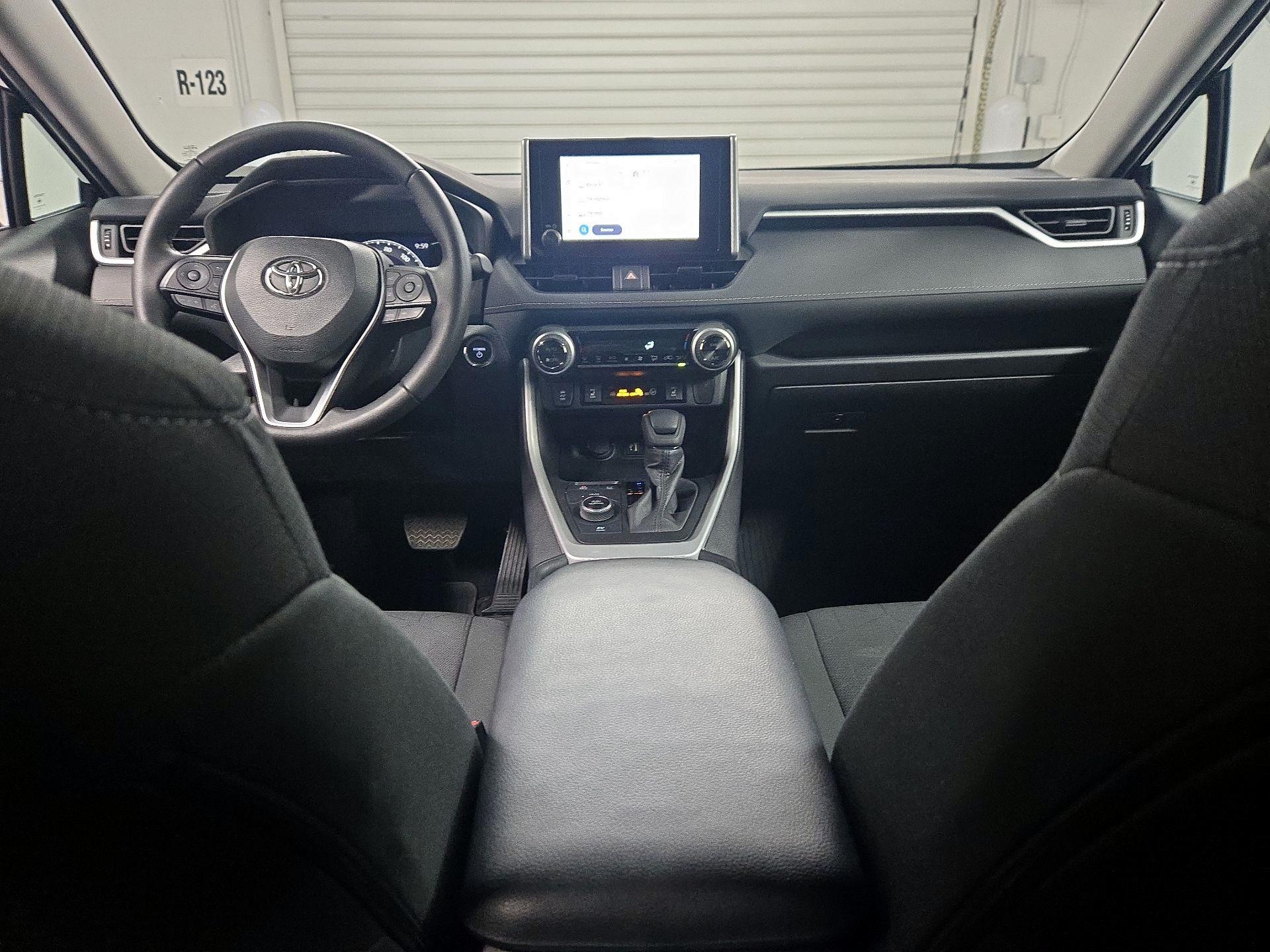 Thumbnail: 2024 Toyota RAV4 - 9