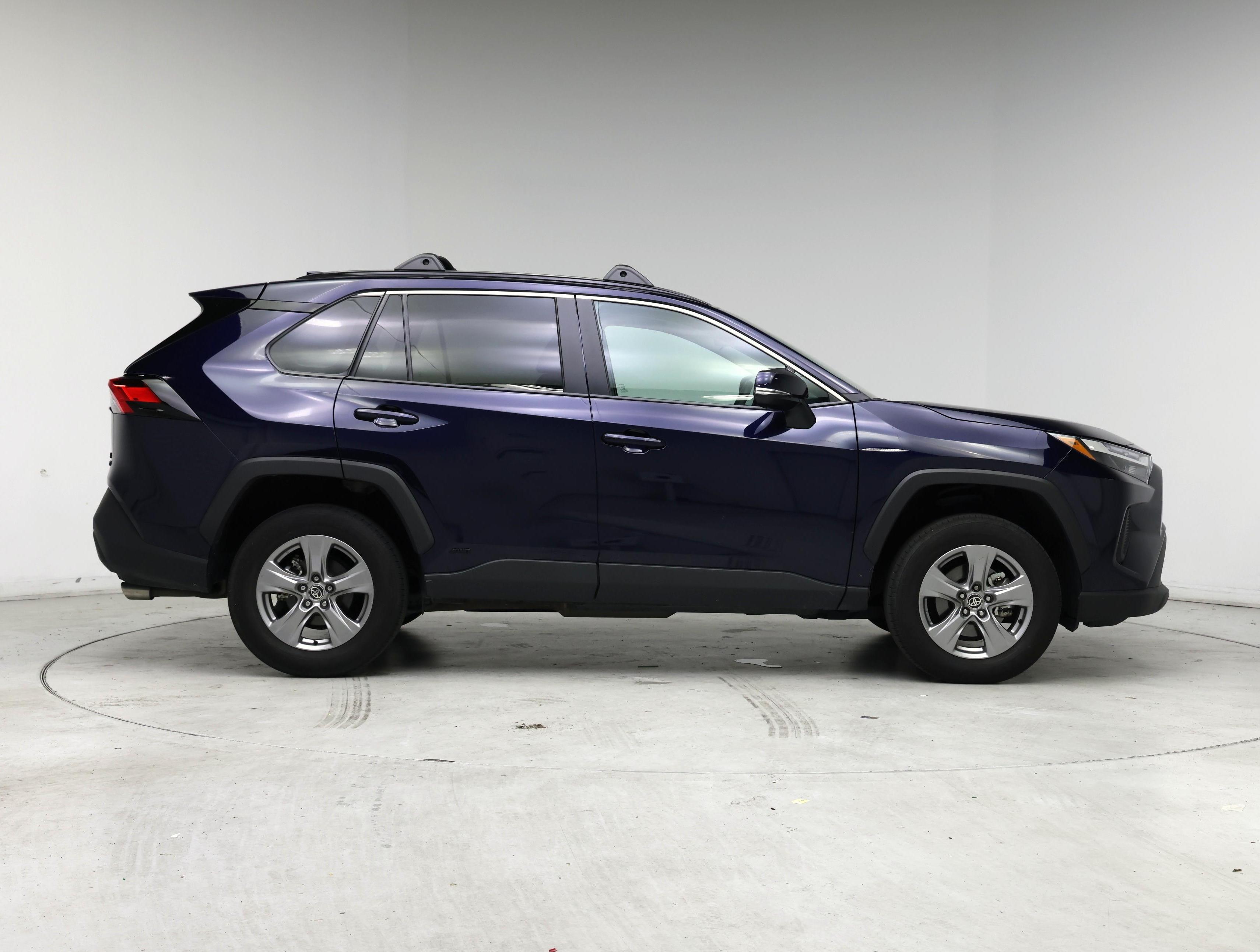Thumbnail: 2024 Toyota RAV4 - 7