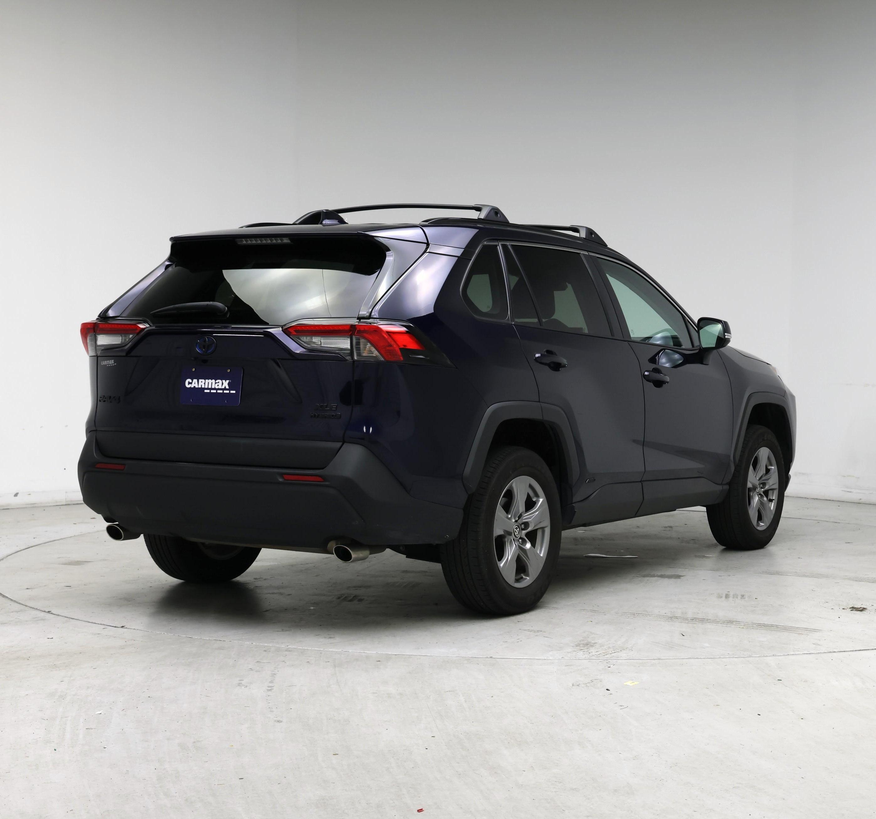 Thumbnail: 2024 Toyota RAV4 - 8