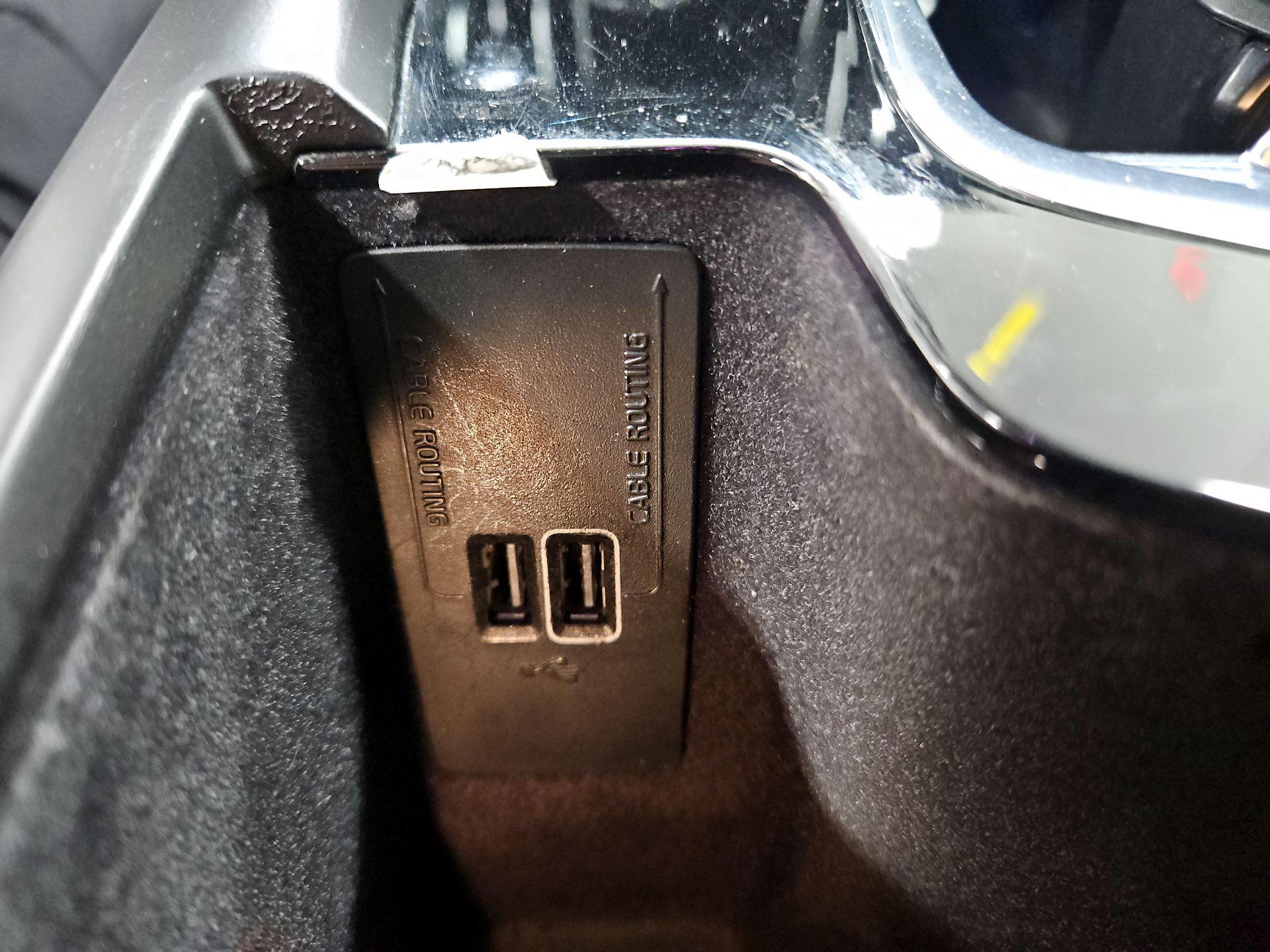 Thumbnail: 2021 Volvo S60 - 19