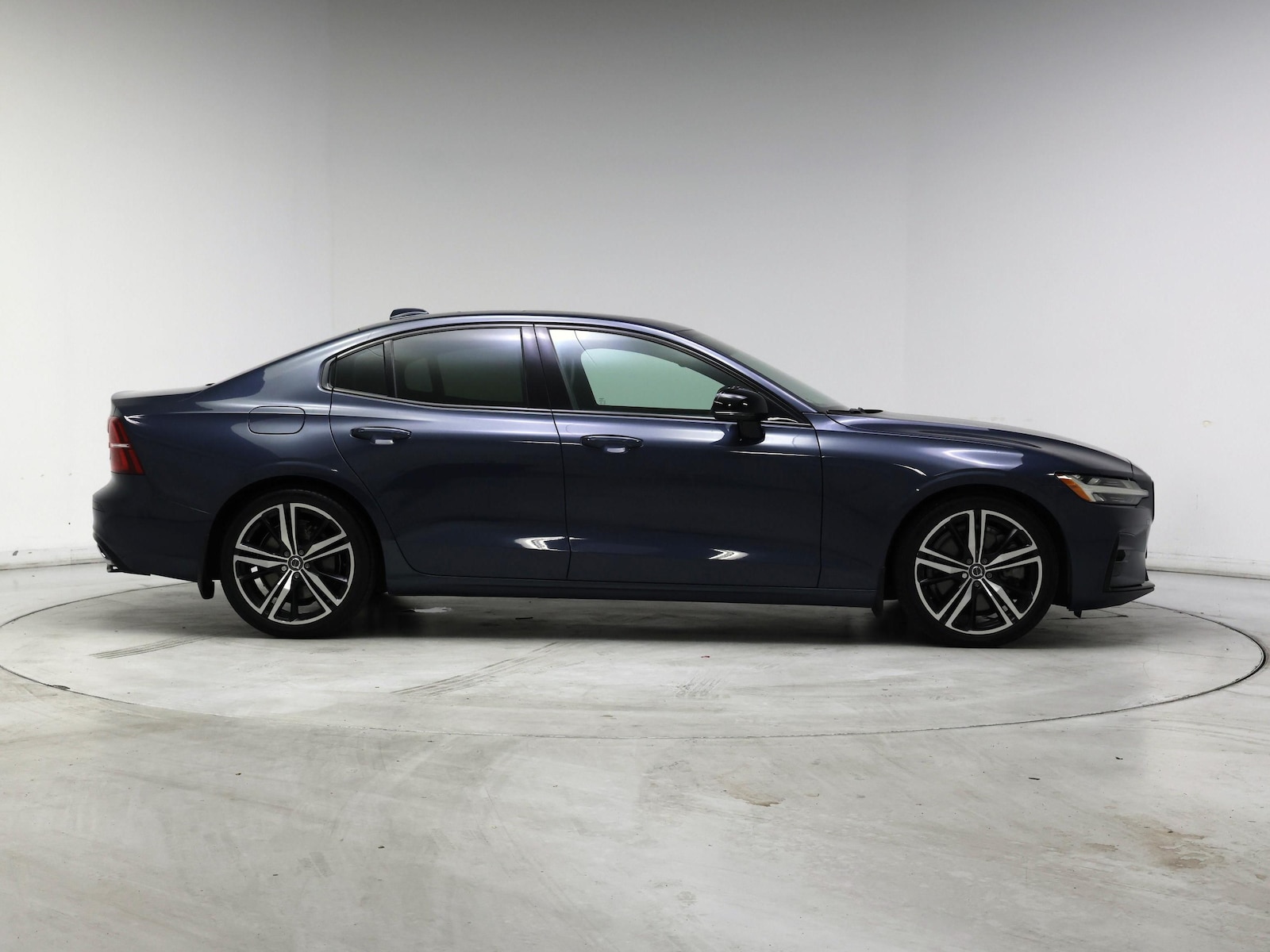 2021 Volvo S60 R-Design - Photo 8