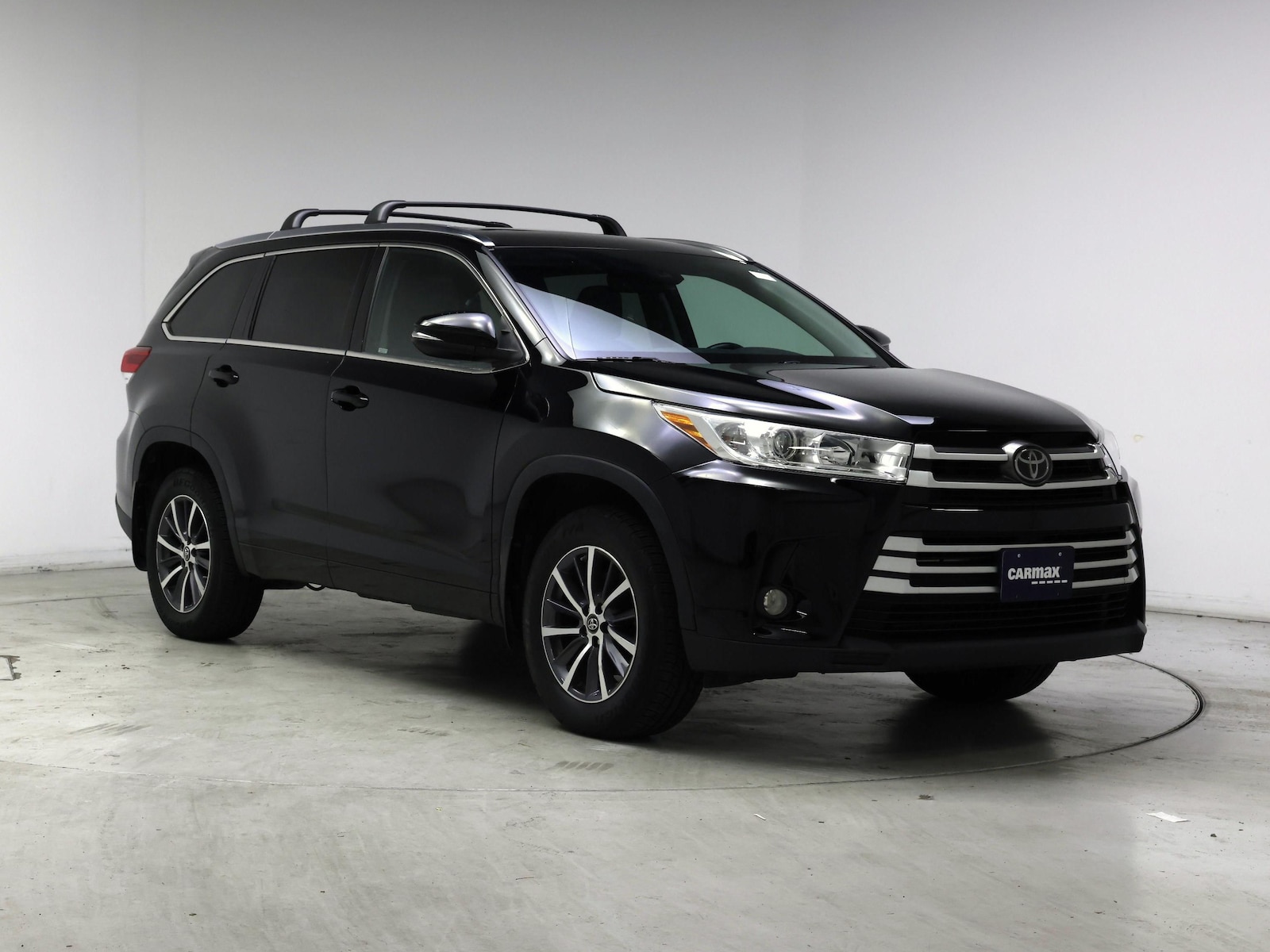2017 Toyota Highlander XLE - Photo 2