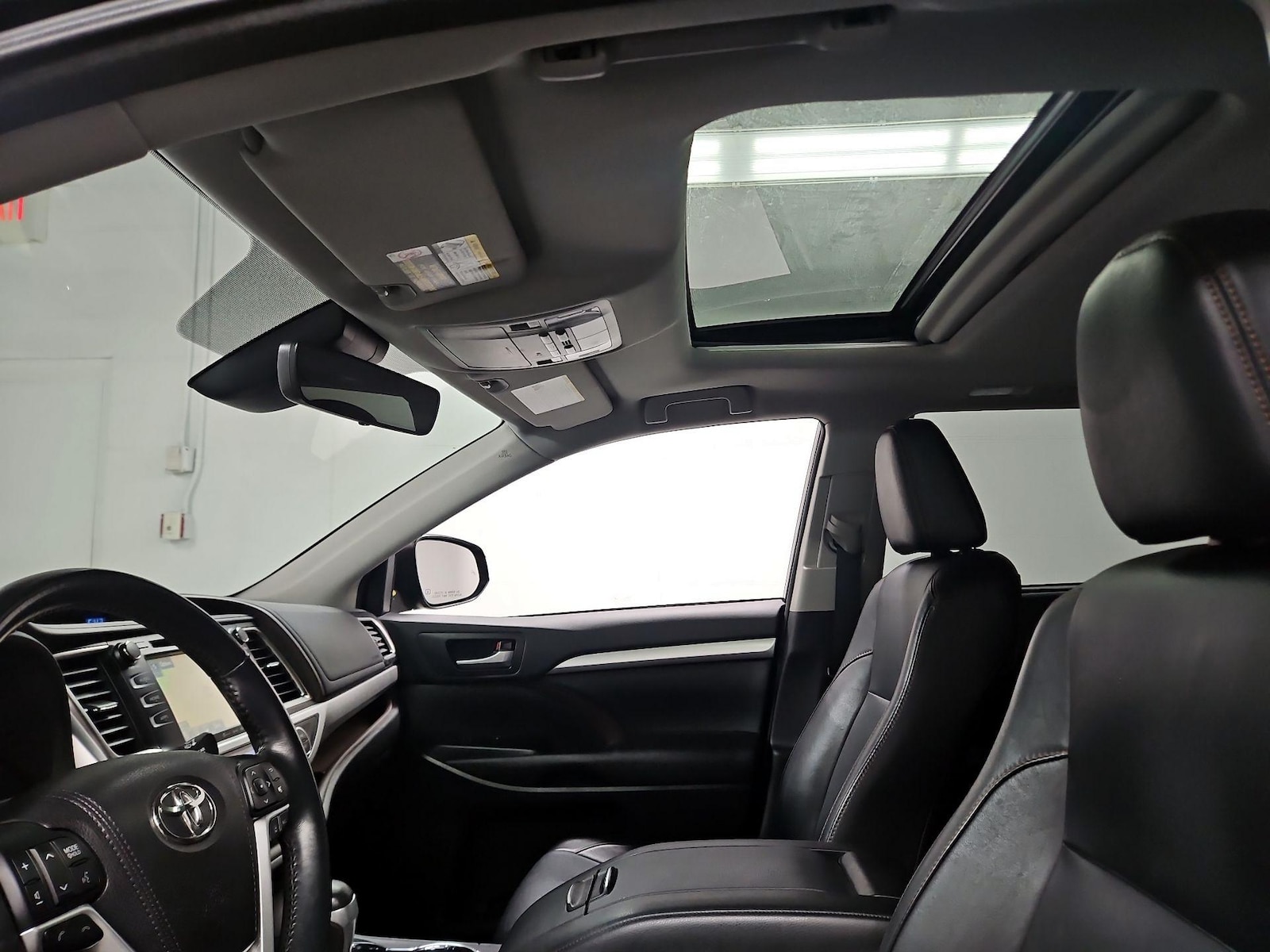 2017 Toyota Highlander XLE - Photo 21