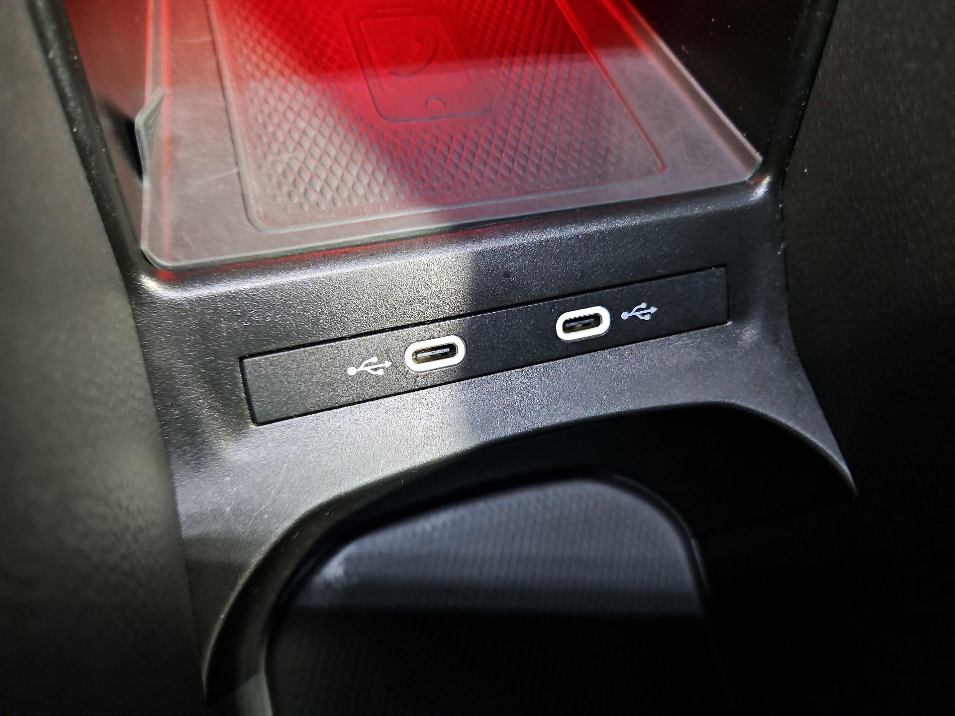 Thumbnail: 2021 Volkswagen ID.4 - 18