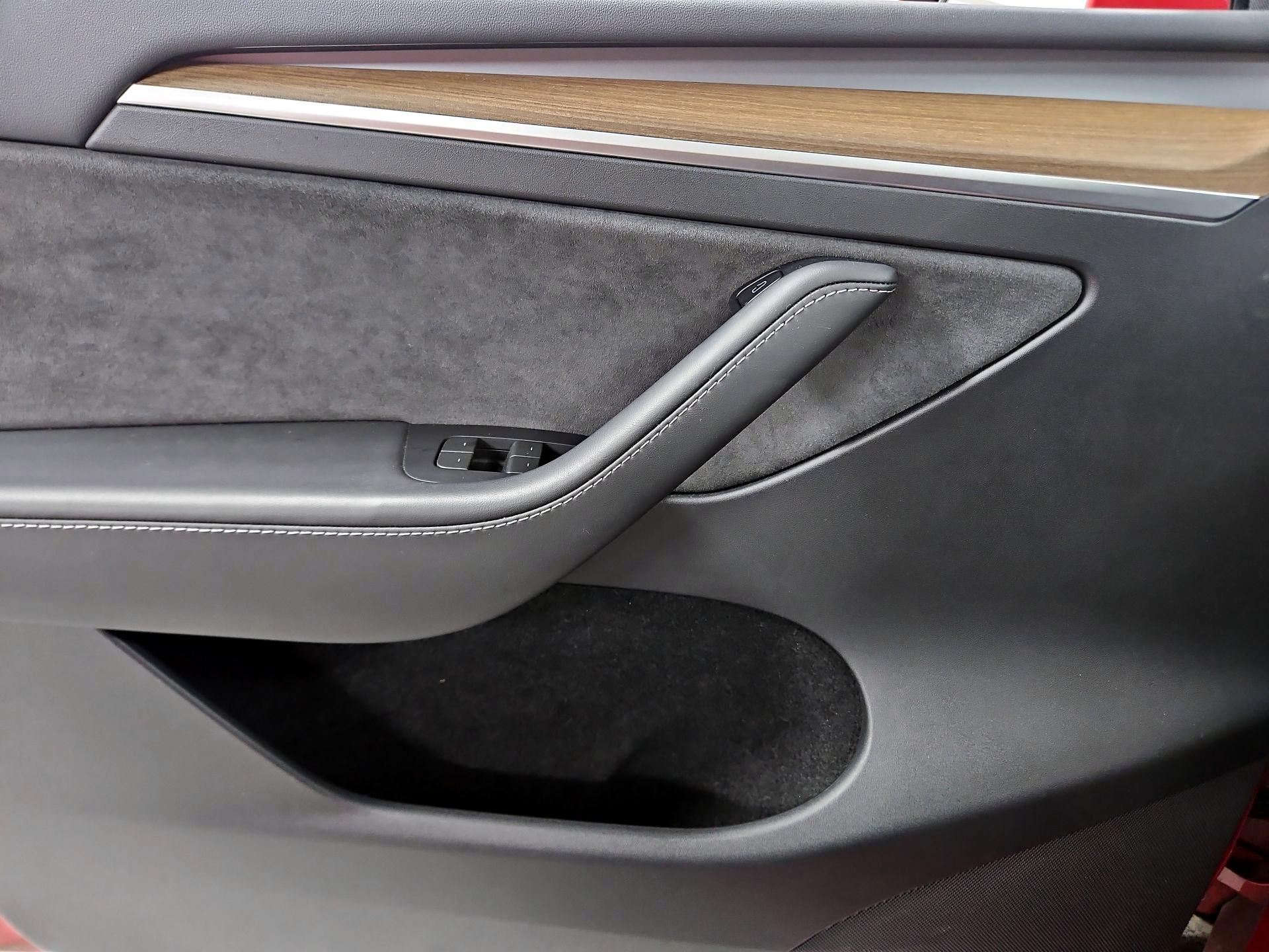 Thumbnail: 2023 Tesla Model Y - 12