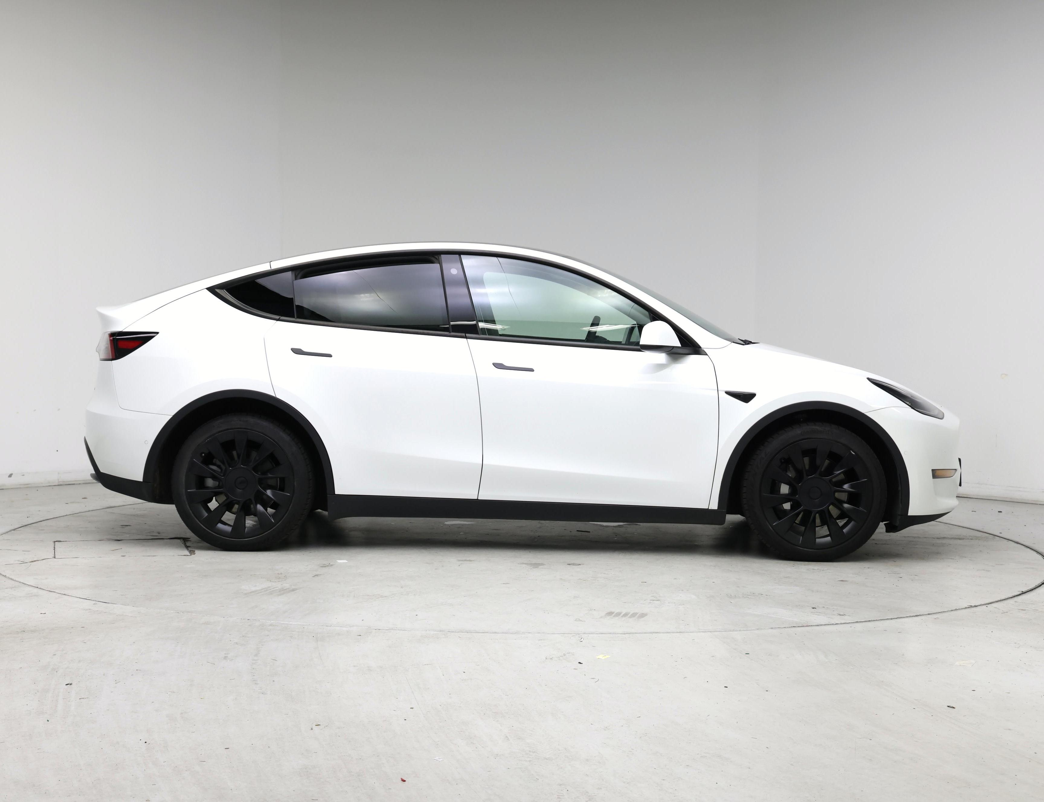 Thumbnail: 2022 Tesla Model Y - 7
