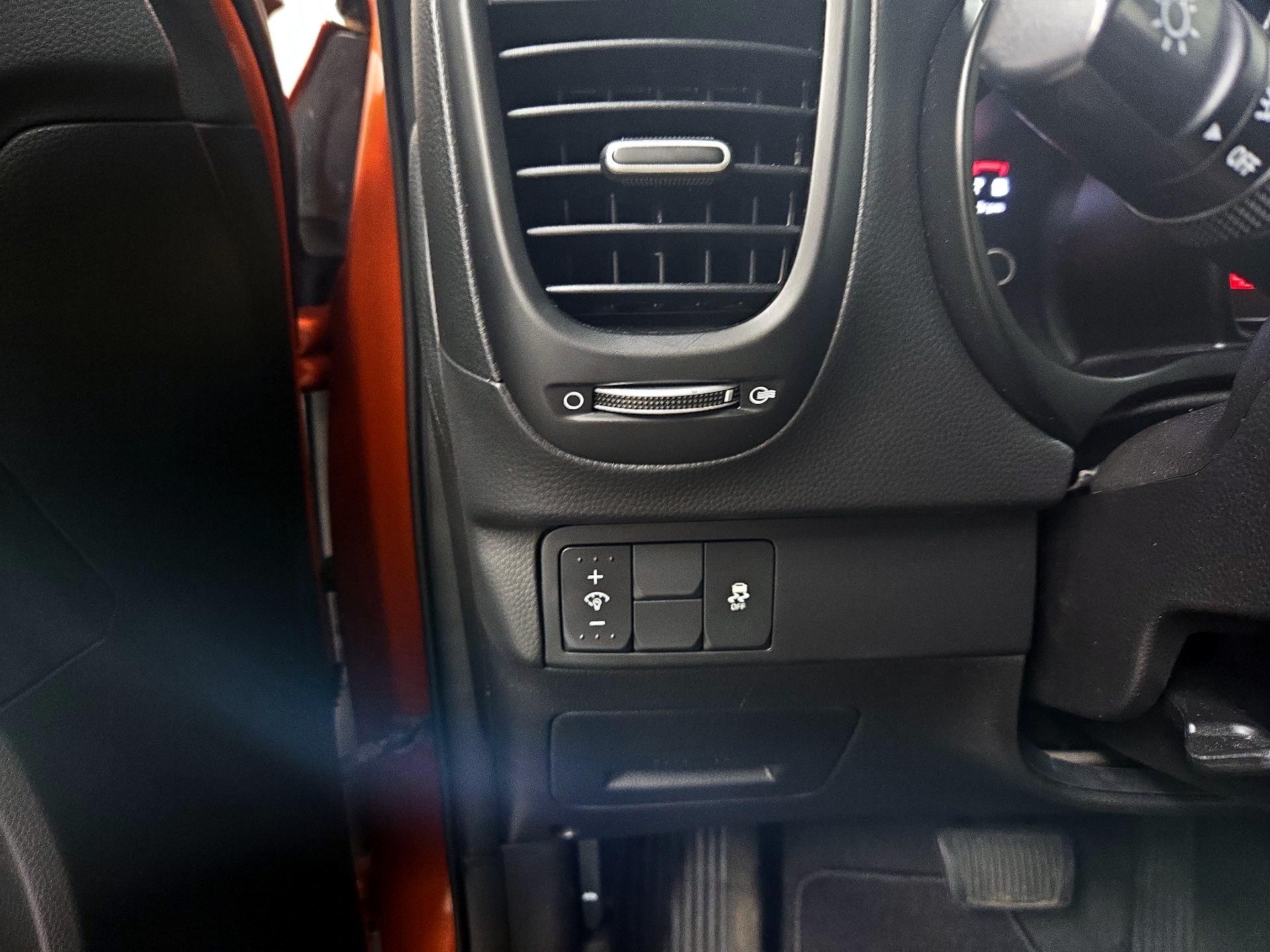 Thumbnail: 2018 Kia Soul - 13