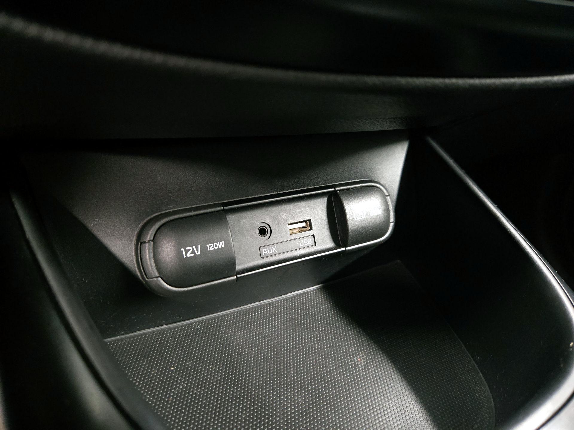 Thumbnail: 2018 Kia Soul - 18