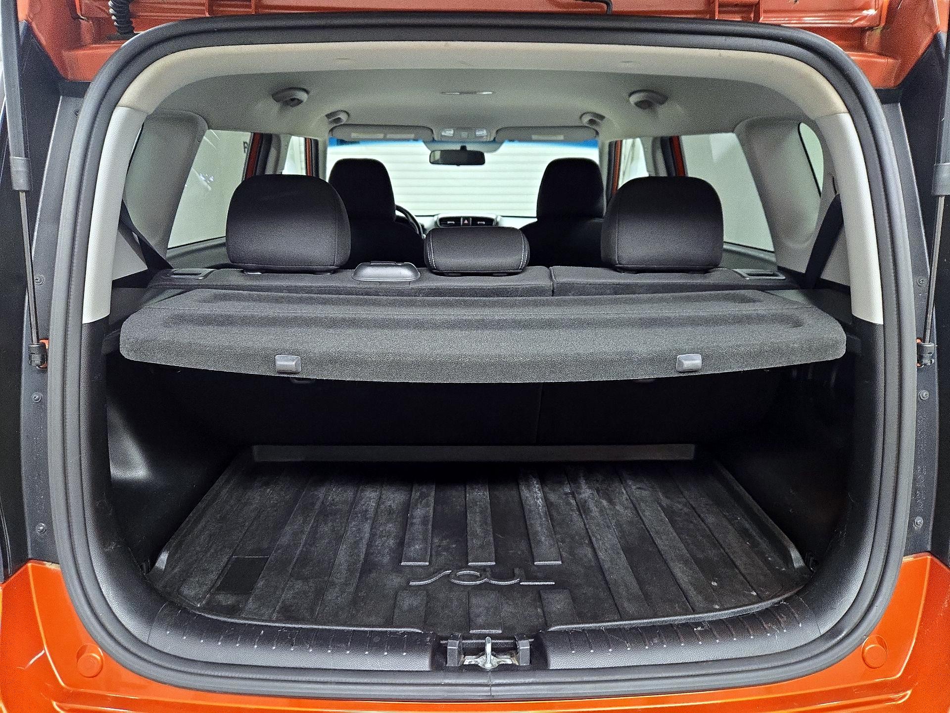 Thumbnail: 2018 Kia Soul - 20