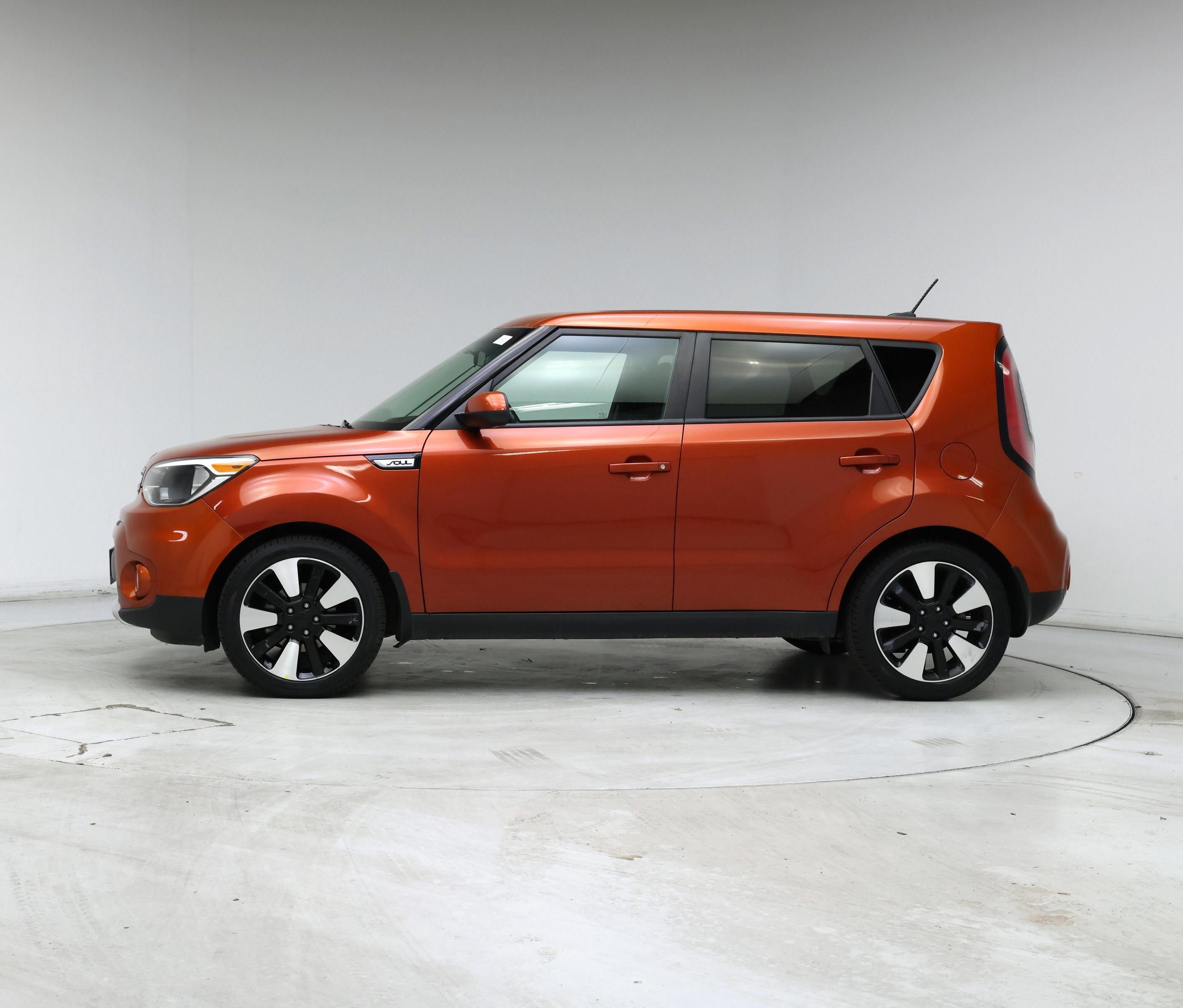 Thumbnail: 2018 Kia Soul - 3