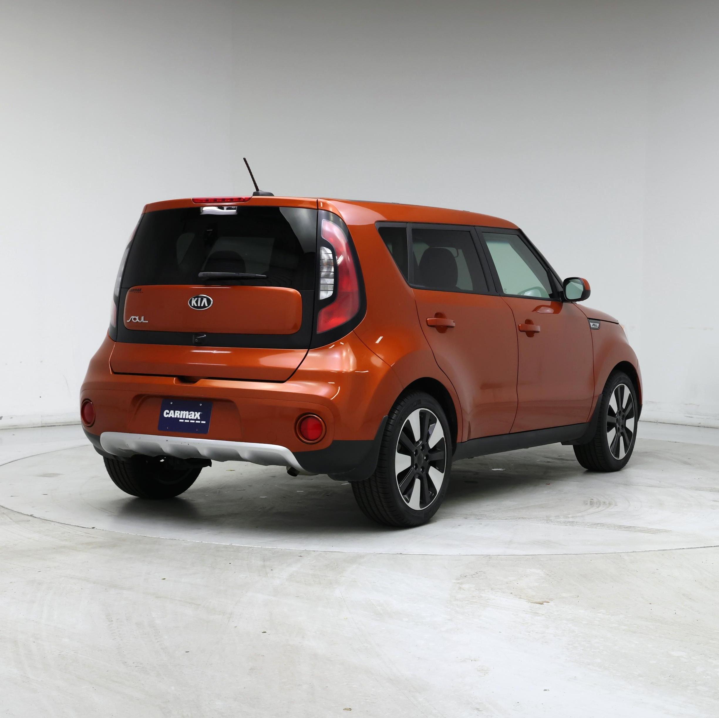 Thumbnail: 2018 Kia Soul - 8