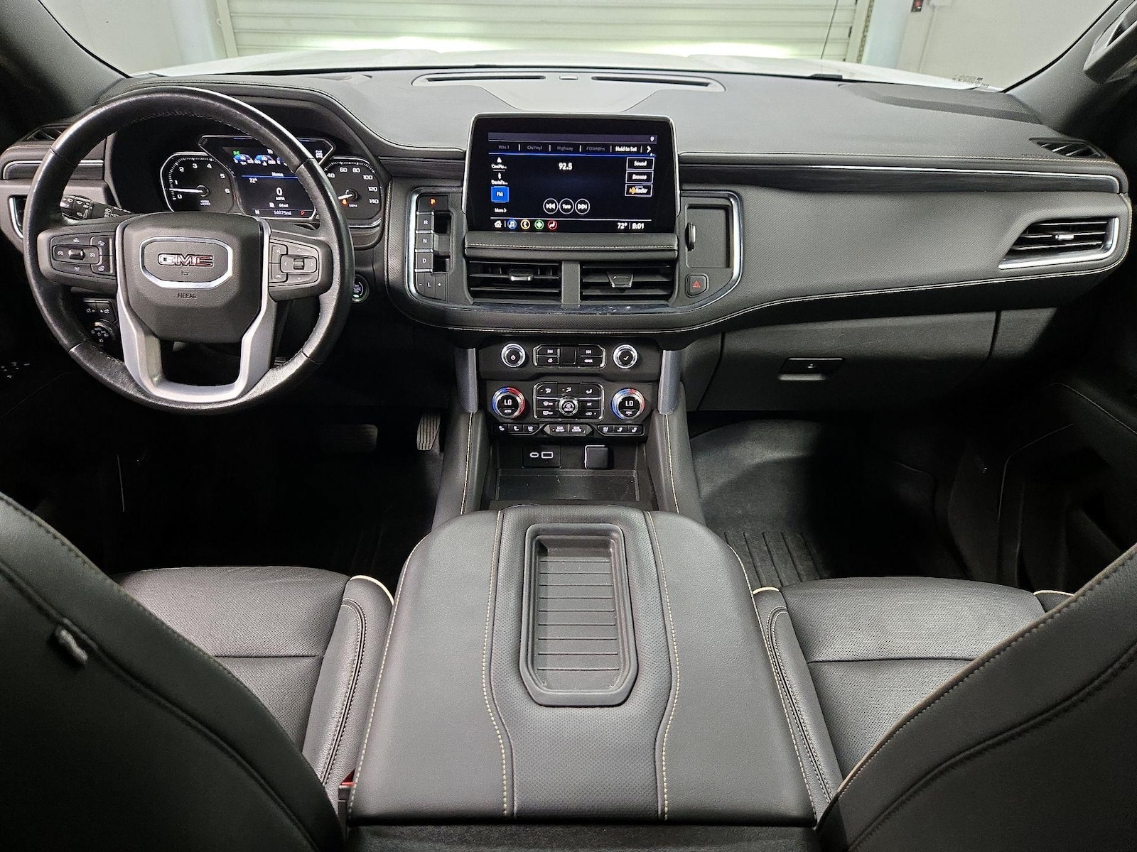 2021 GMC Yukon XL SLT - Photo 10