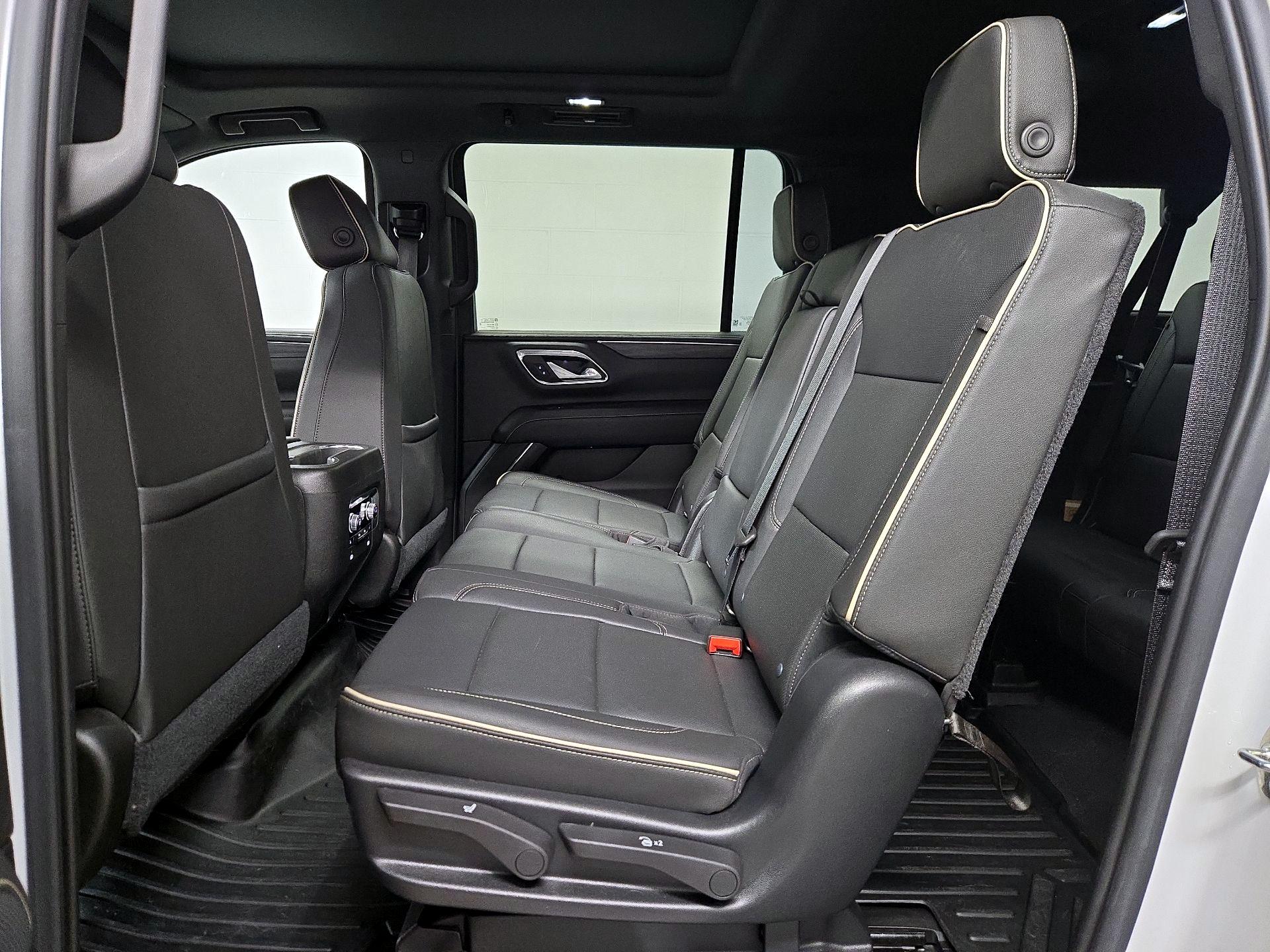 Thumbnail: 2021 GMC Yukon XL - 20