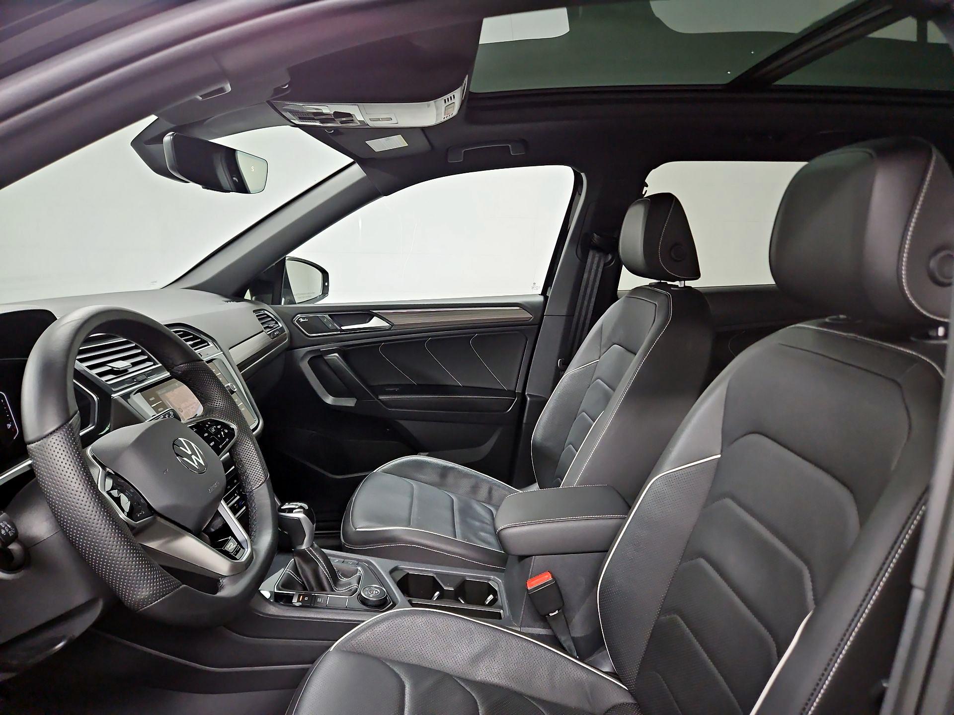 Thumbnail: 2022 Volkswagen Tiguan - 20