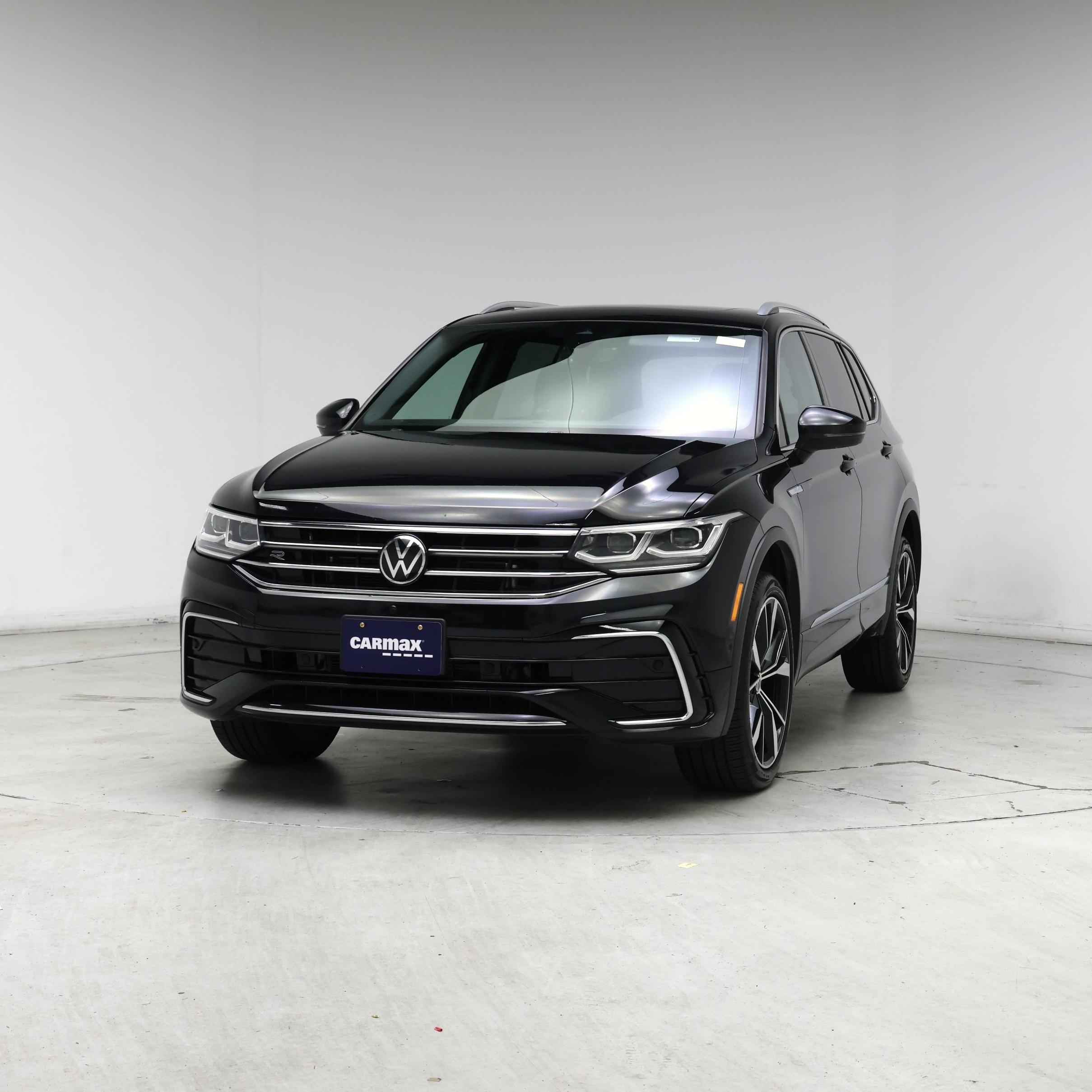 Thumbnail: 2022 Volkswagen Tiguan - 4