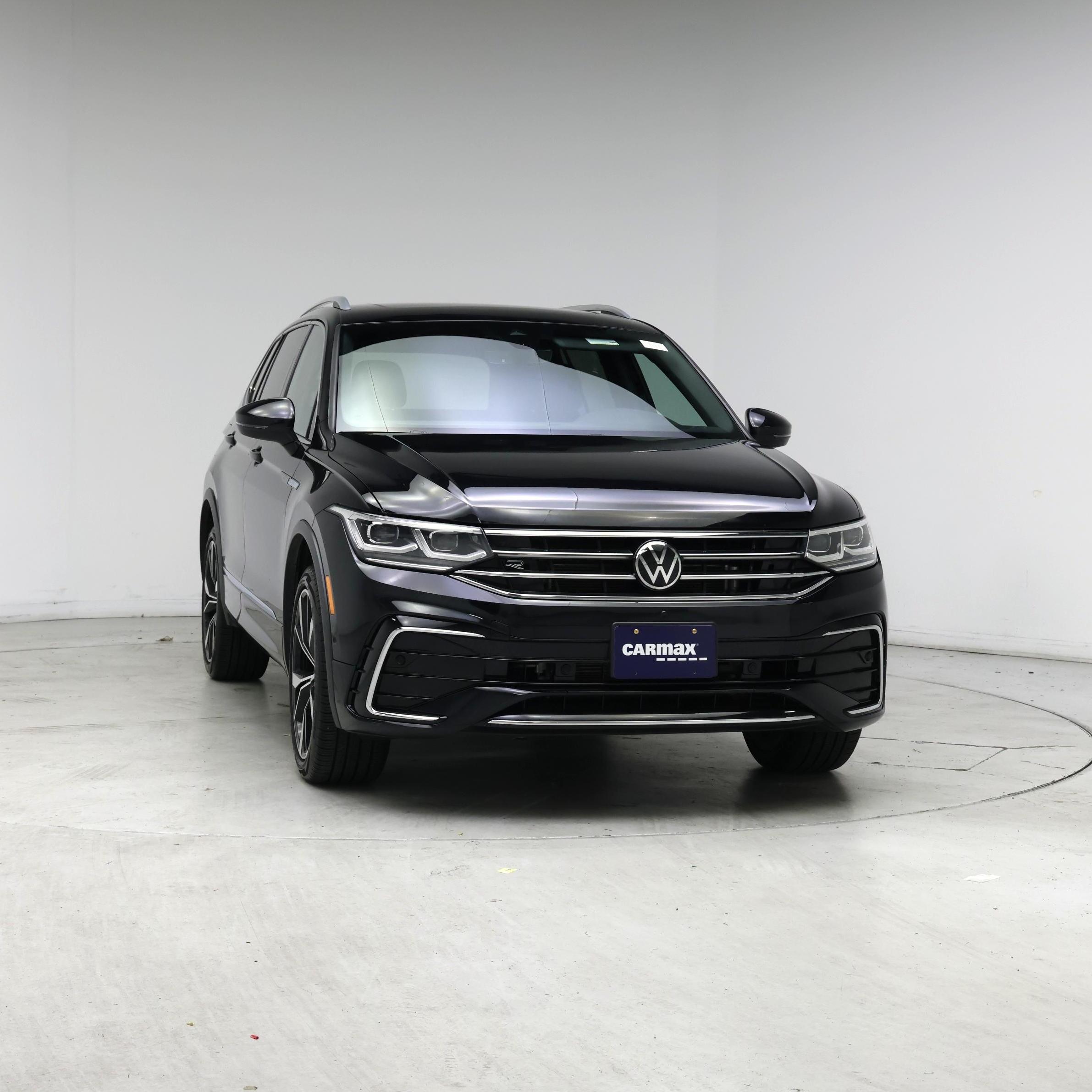 Thumbnail: 2022 Volkswagen Tiguan - 5