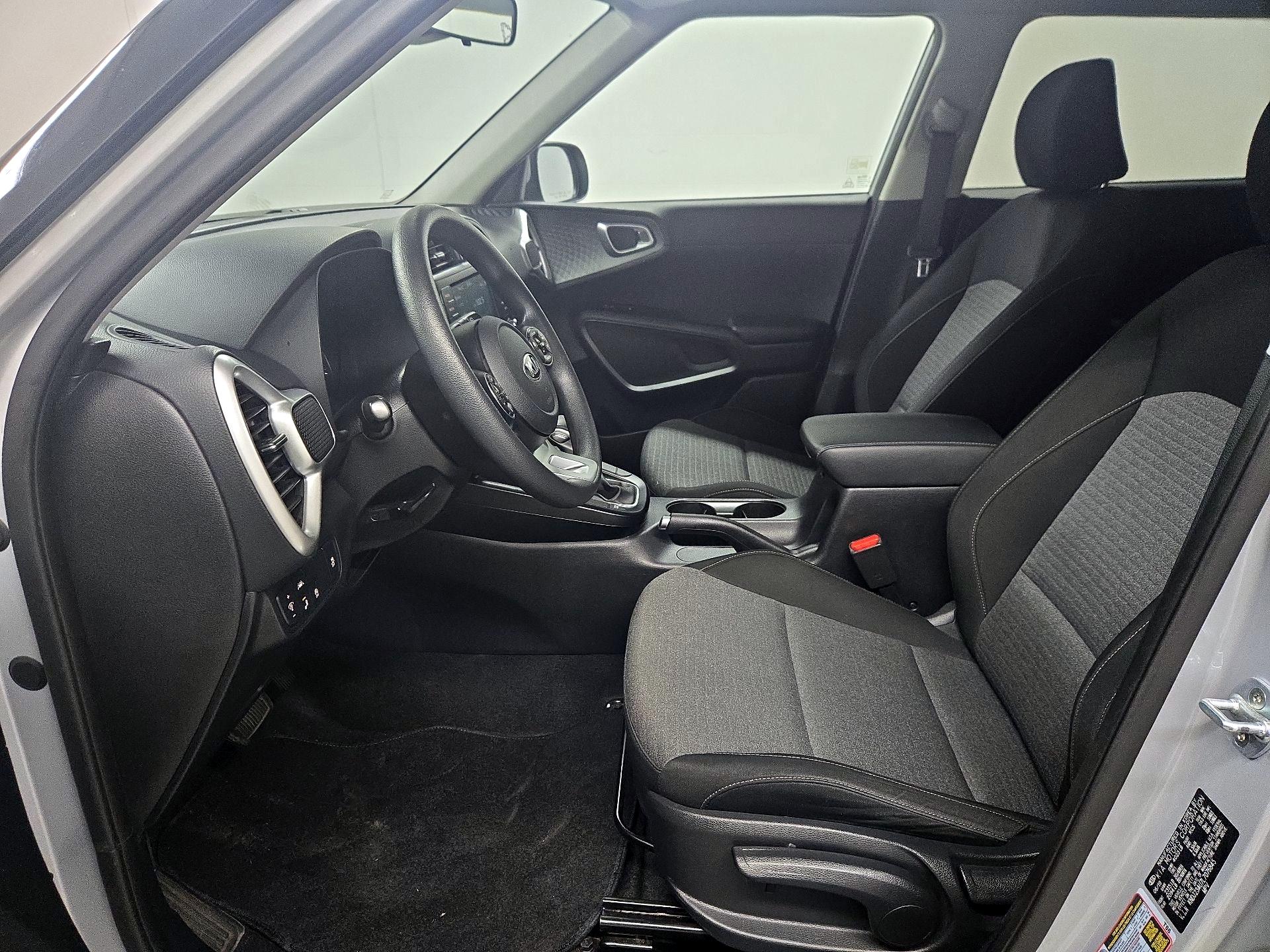 Thumbnail: 2020 Kia Soul - 11