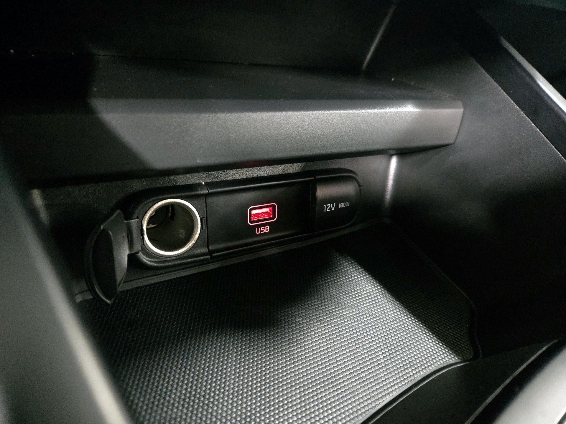 Thumbnail: 2020 Kia Soul - 18