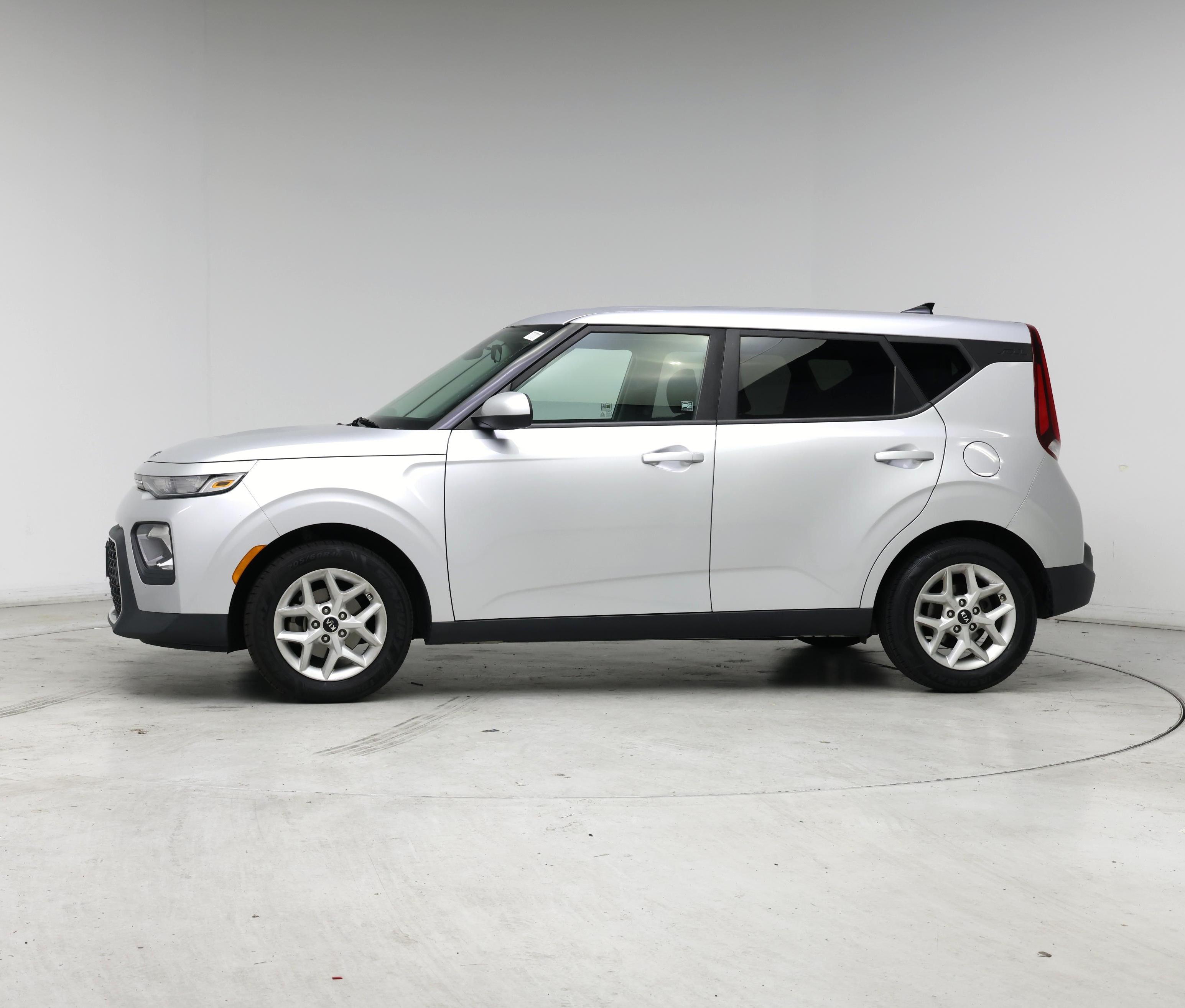 Thumbnail: 2020 Kia Soul - 3