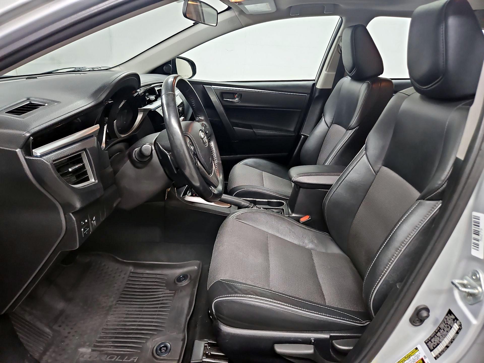 Thumbnail: 2015 Toyota Corolla - 11