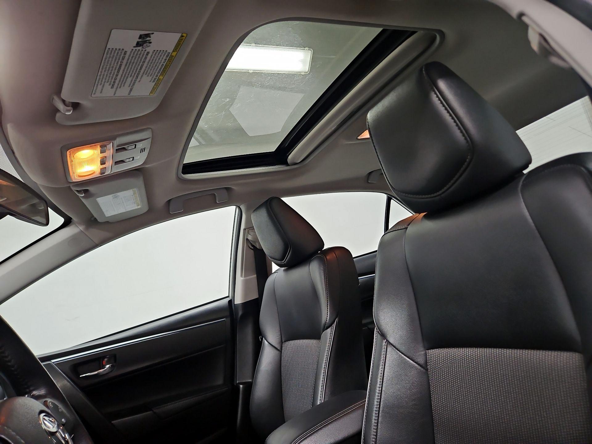 Thumbnail: 2015 Toyota Corolla - 19