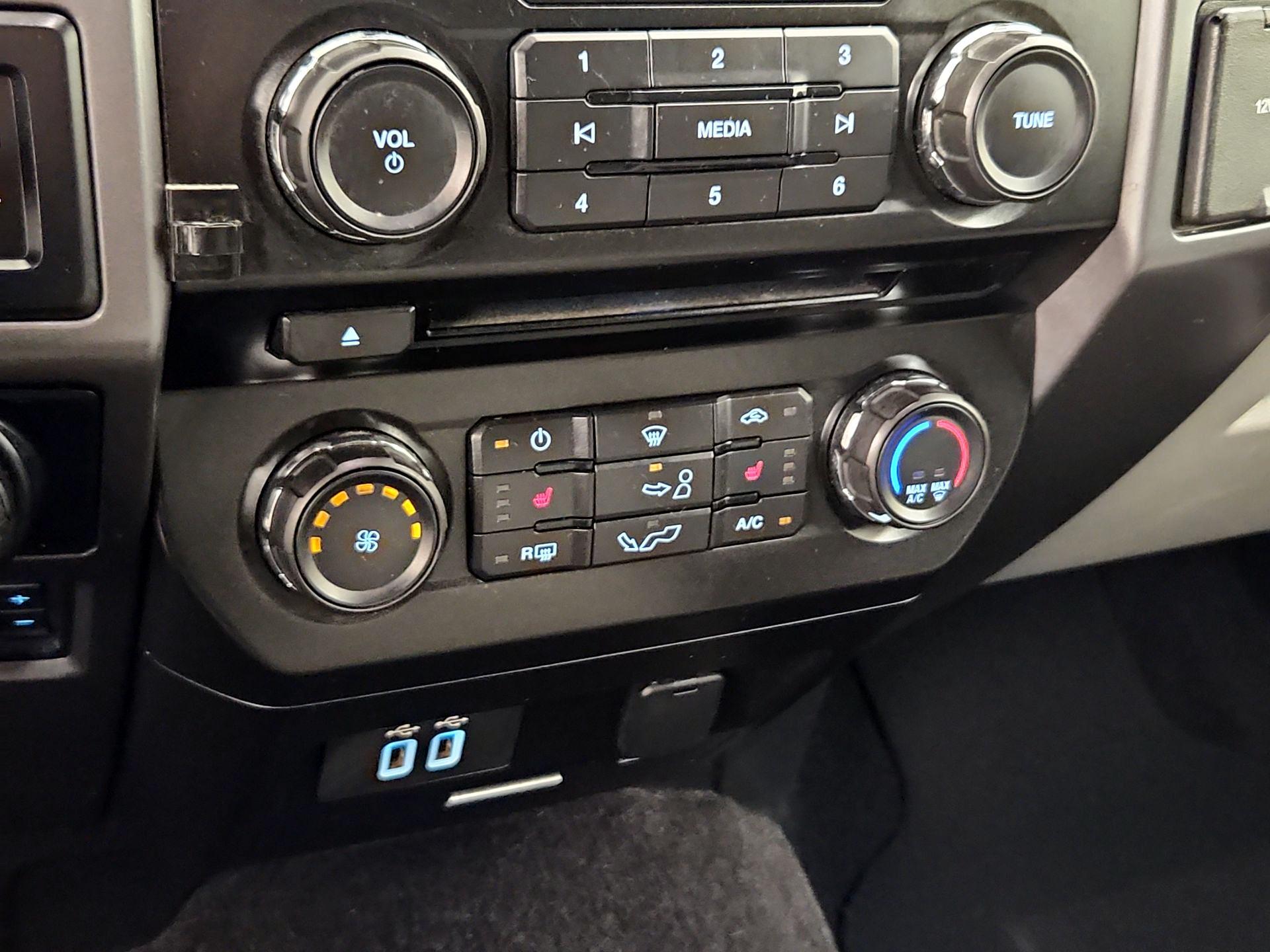 Thumbnail: 2016 Ford F-150 - 16