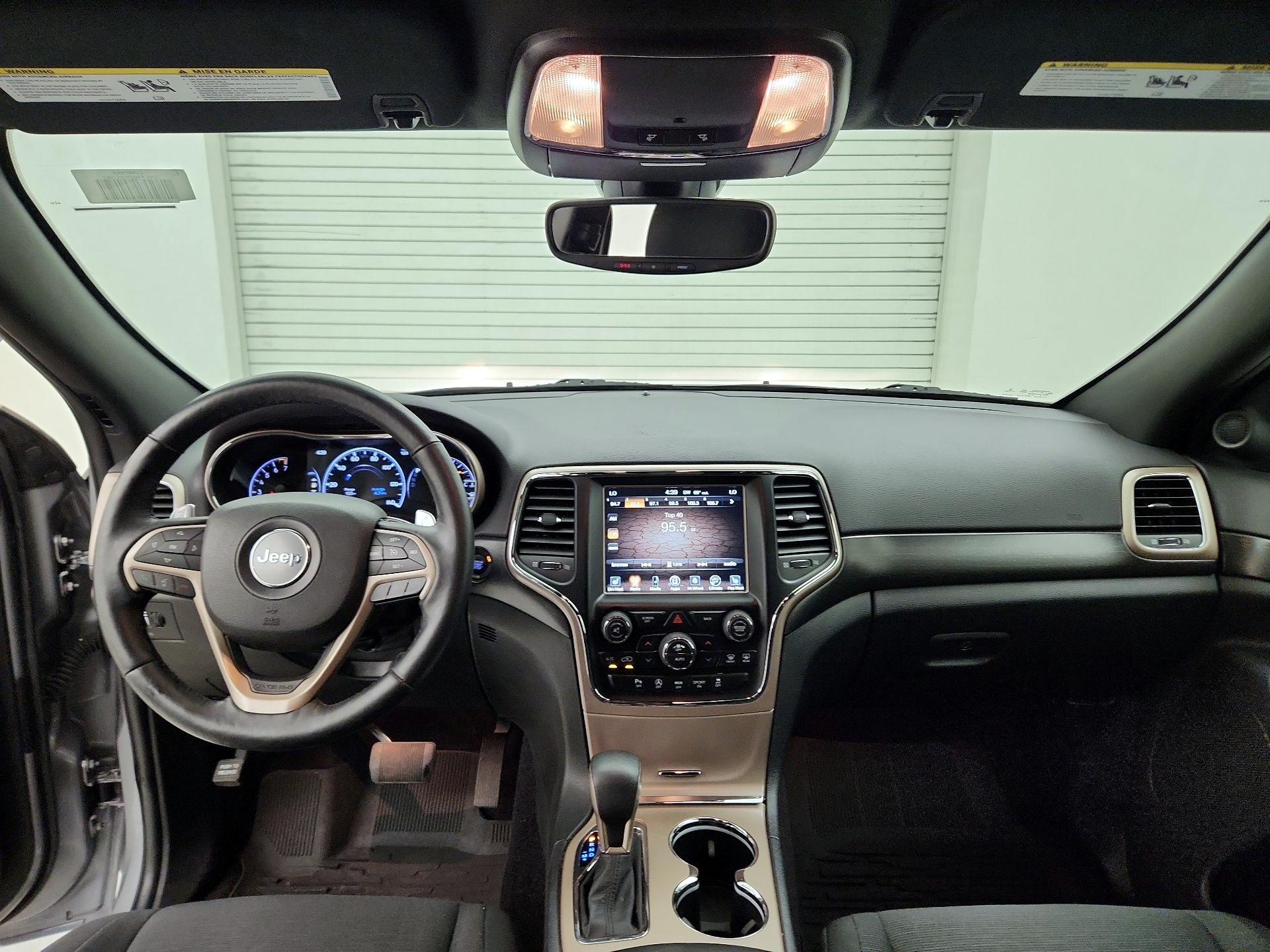Thumbnail: 2017 Jeep Grand Cherokee - 9