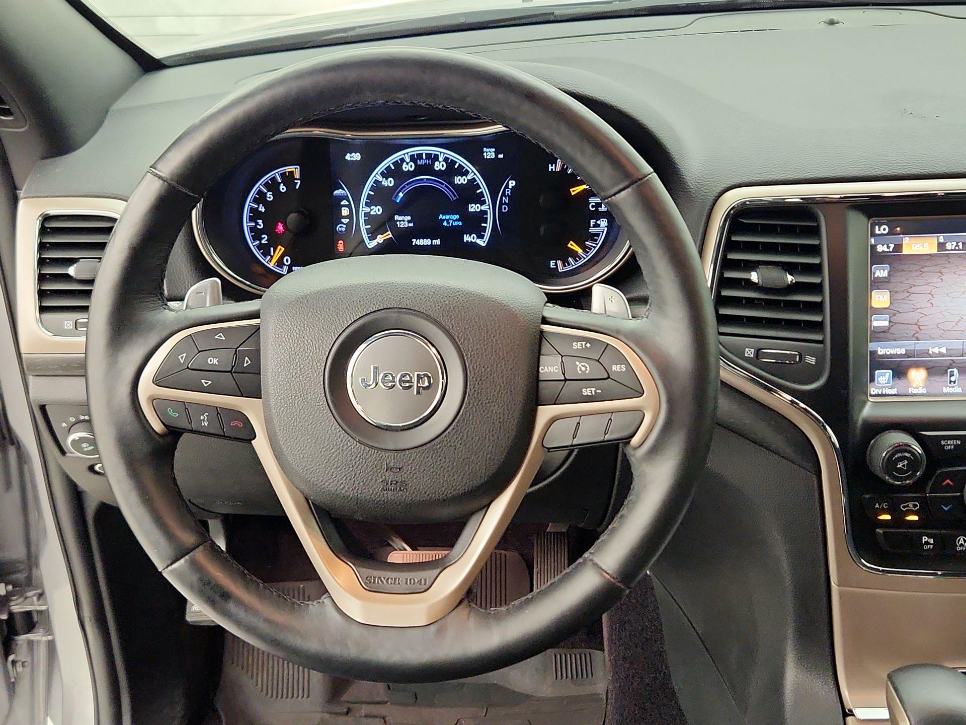 Thumbnail: 2017 Jeep Grand Cherokee - 10