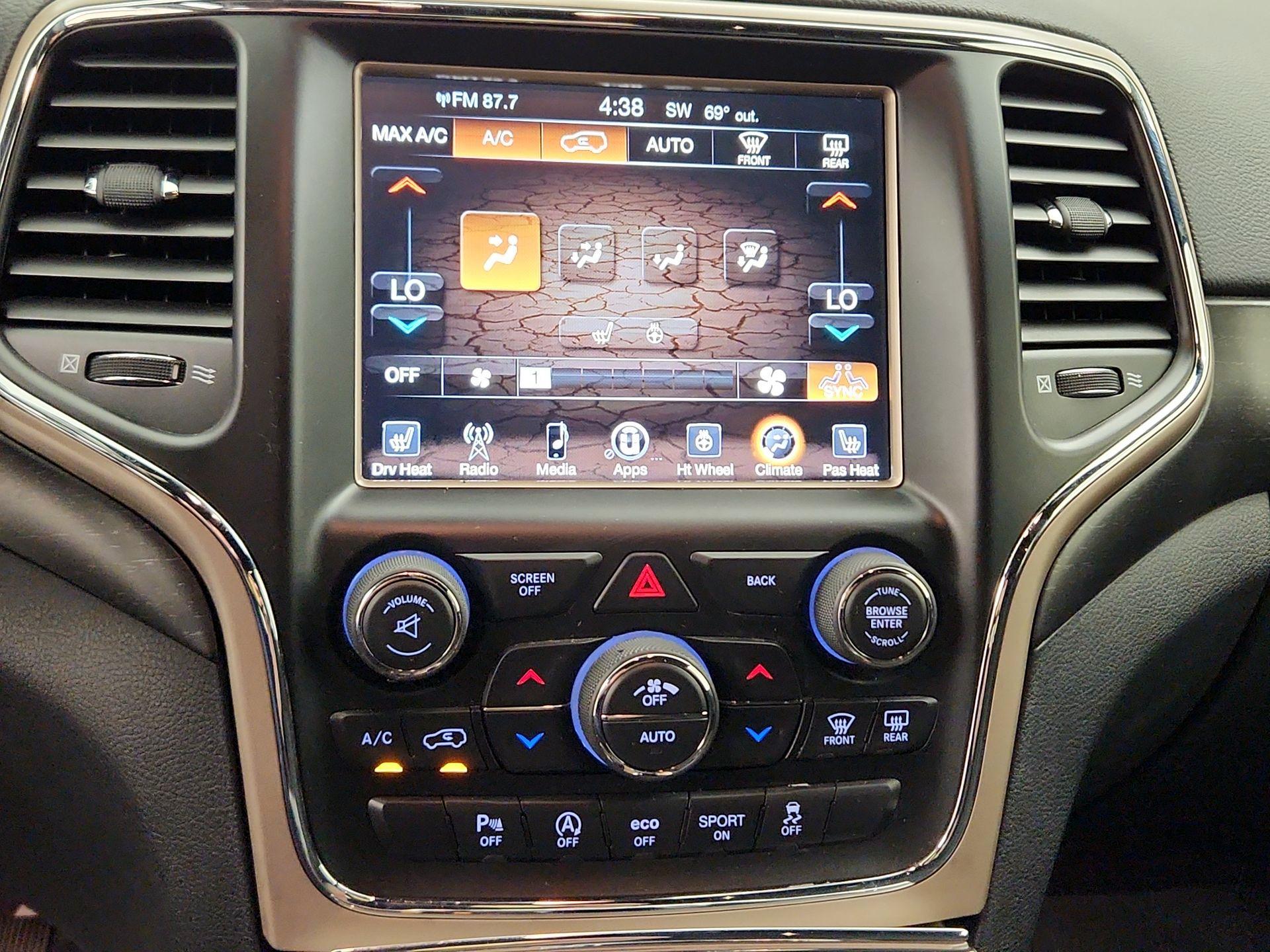 Thumbnail: 2017 Jeep Grand Cherokee - 16