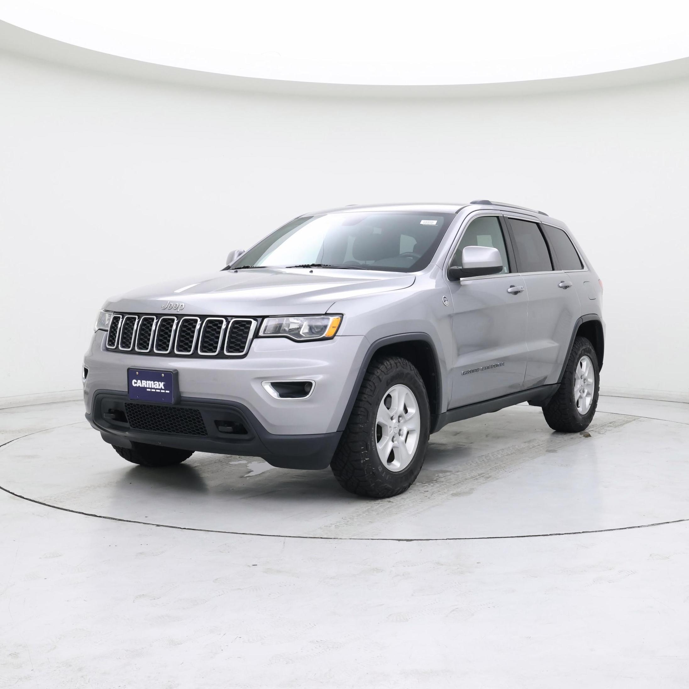 Thumbnail: 2017 Jeep Grand Cherokee - 4