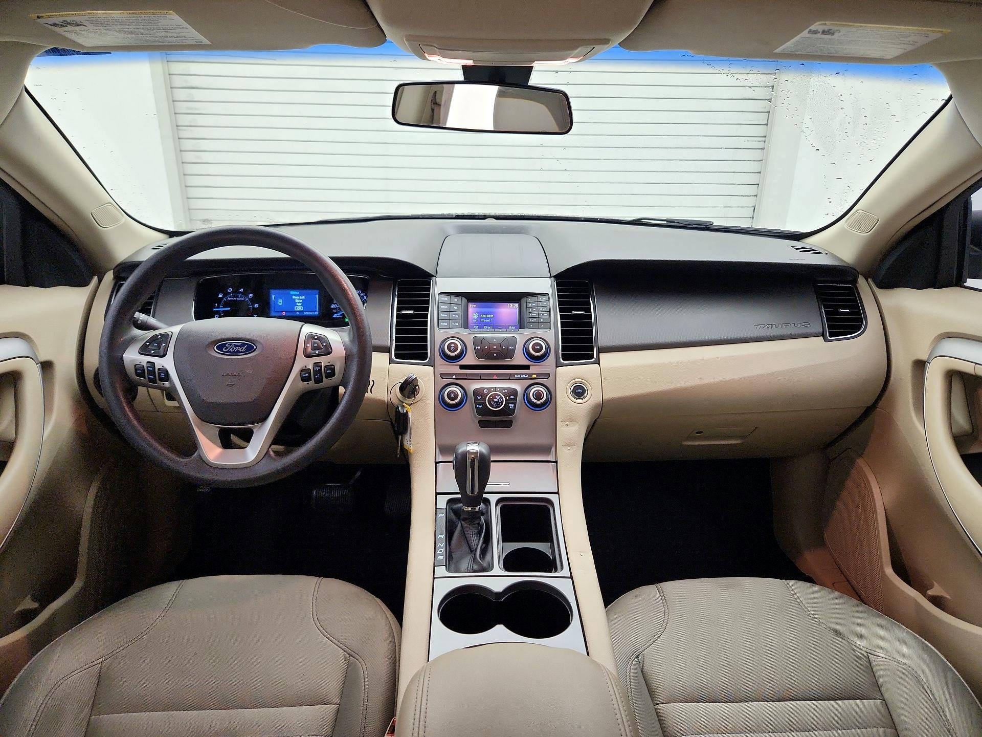 Thumbnail: 2016 Ford Taurus - 9