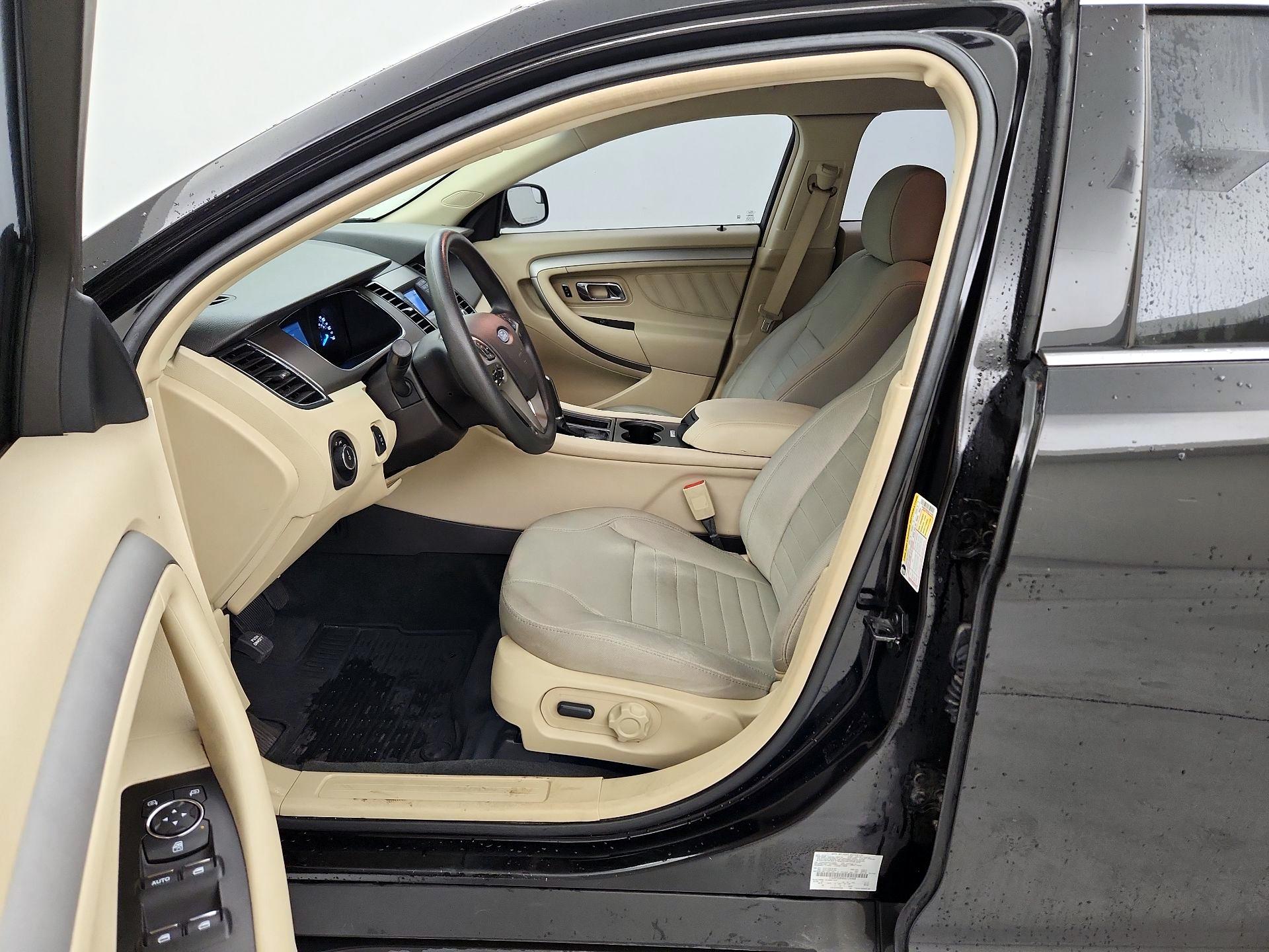 Thumbnail: 2016 Ford Taurus - 11