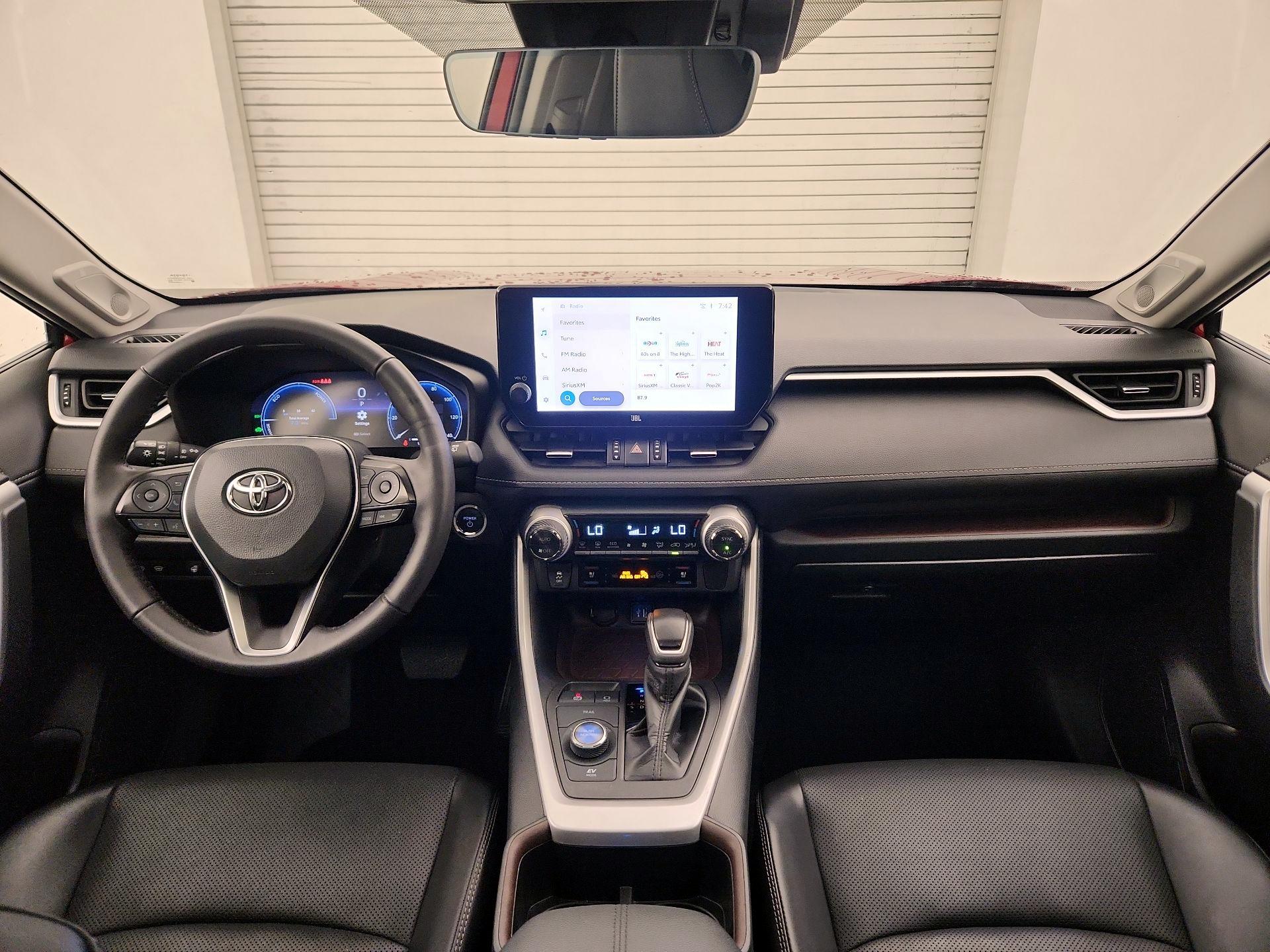 Thumbnail: 2024 Toyota RAV4 - 9