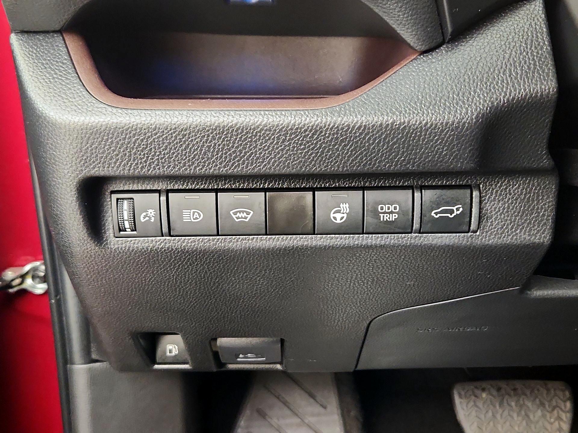 Thumbnail: 2024 Toyota RAV4 - 13