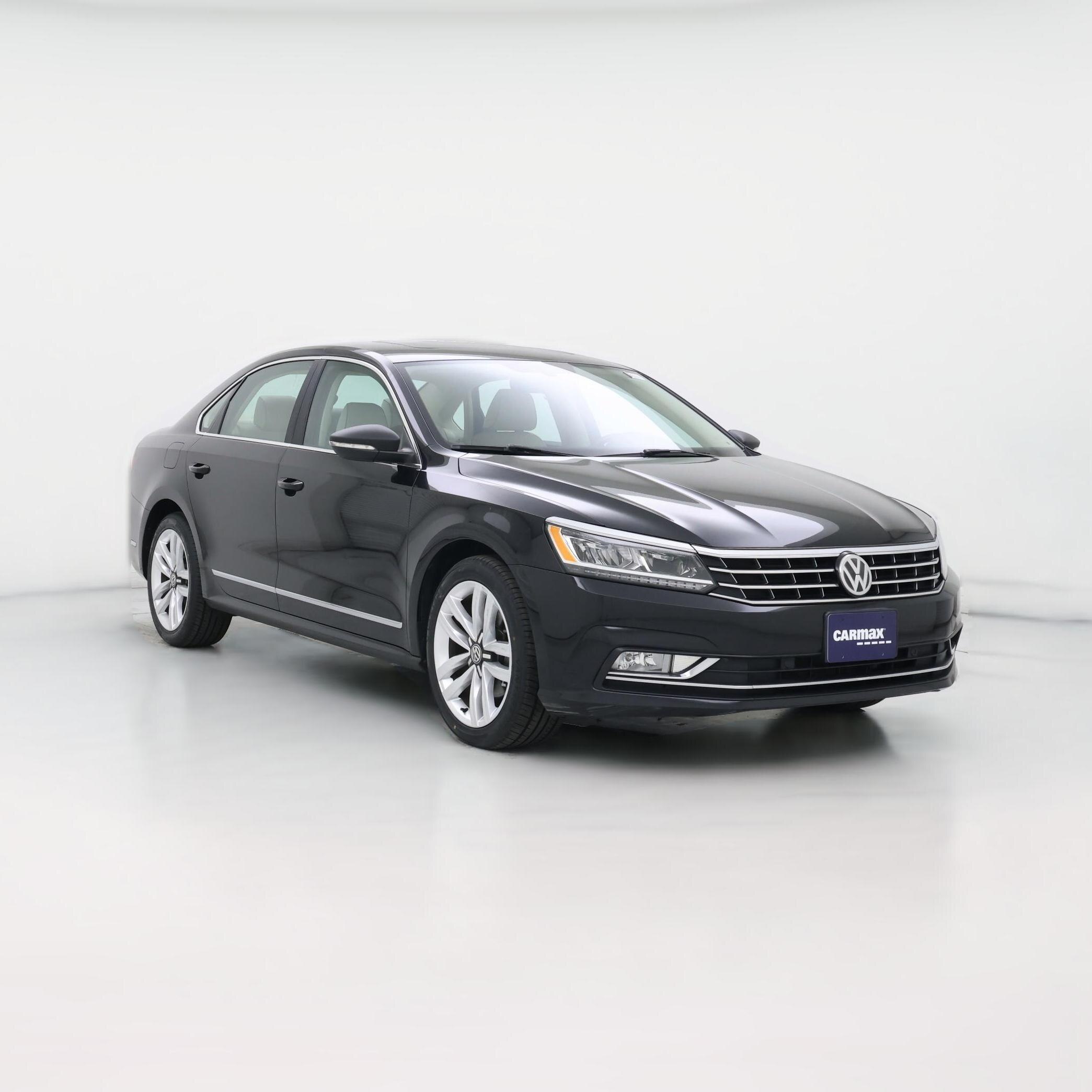 Thumbnail: 2017 Volkswagen Passat - 1