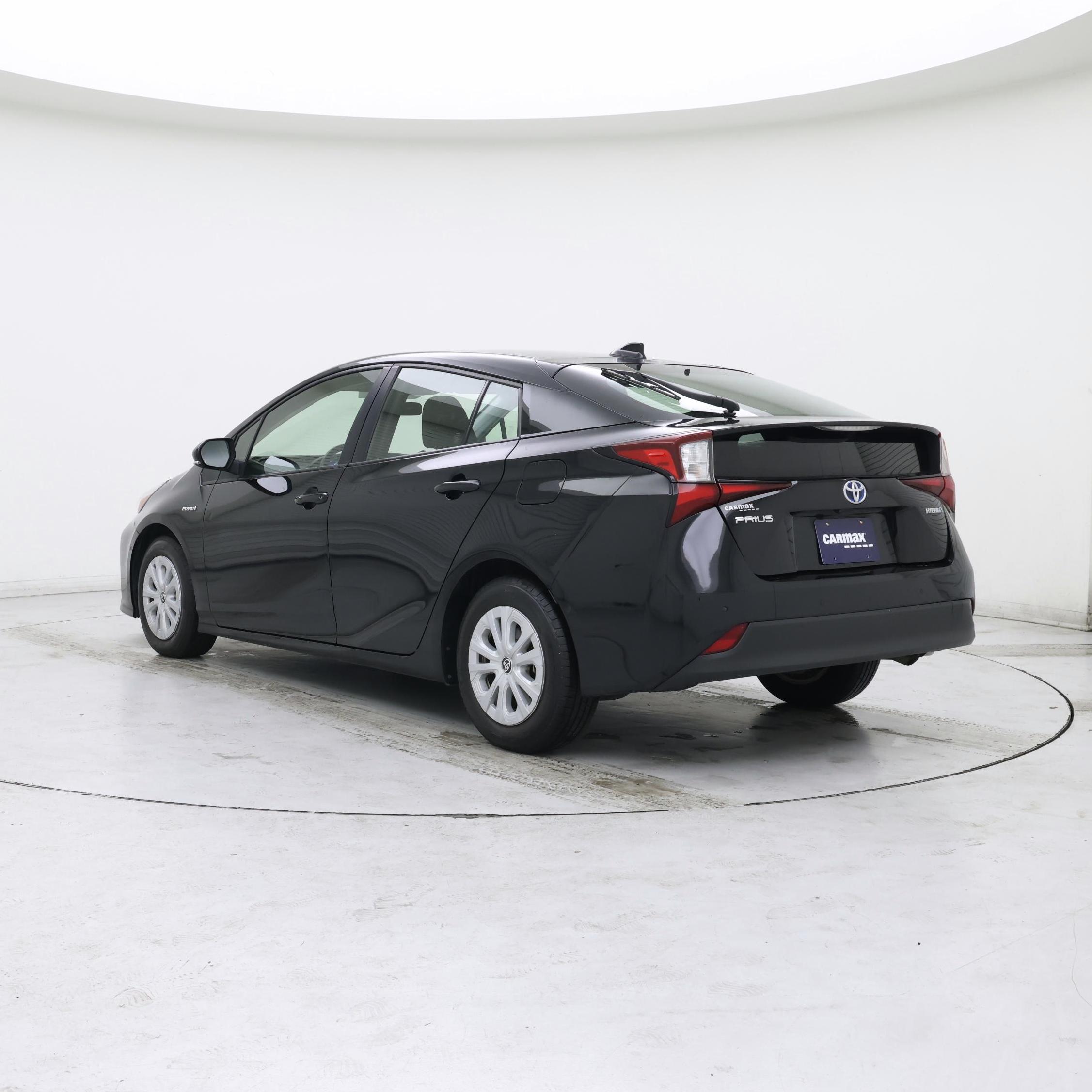 Thumbnail: 2021 Toyota Prius - 2