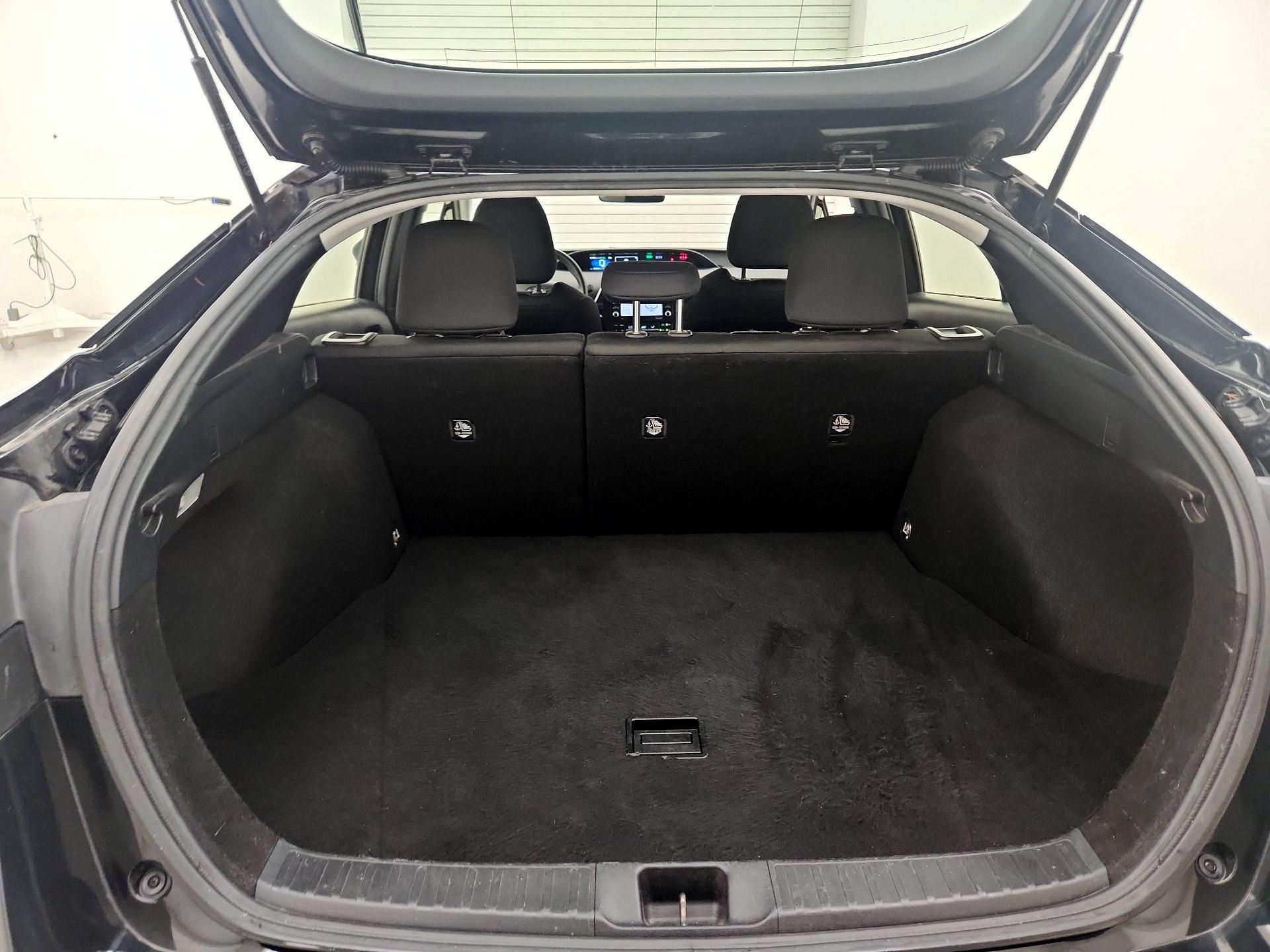 Thumbnail: 2021 Toyota Prius - 20