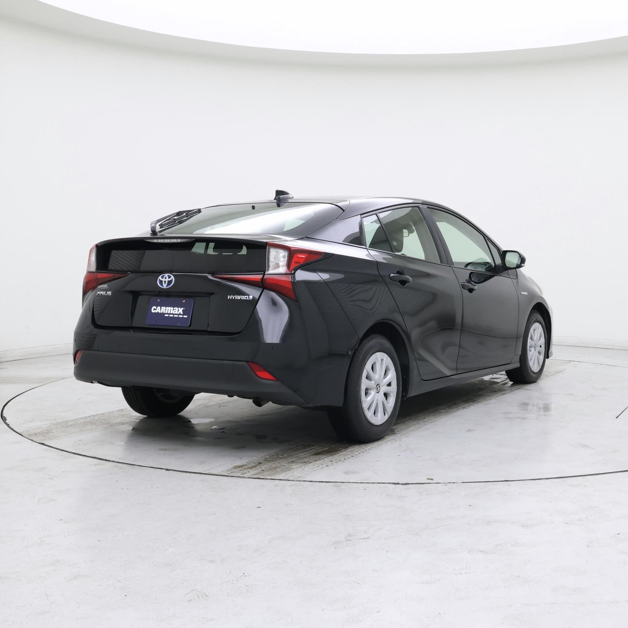 Thumbnail: 2021 Toyota Prius - 8